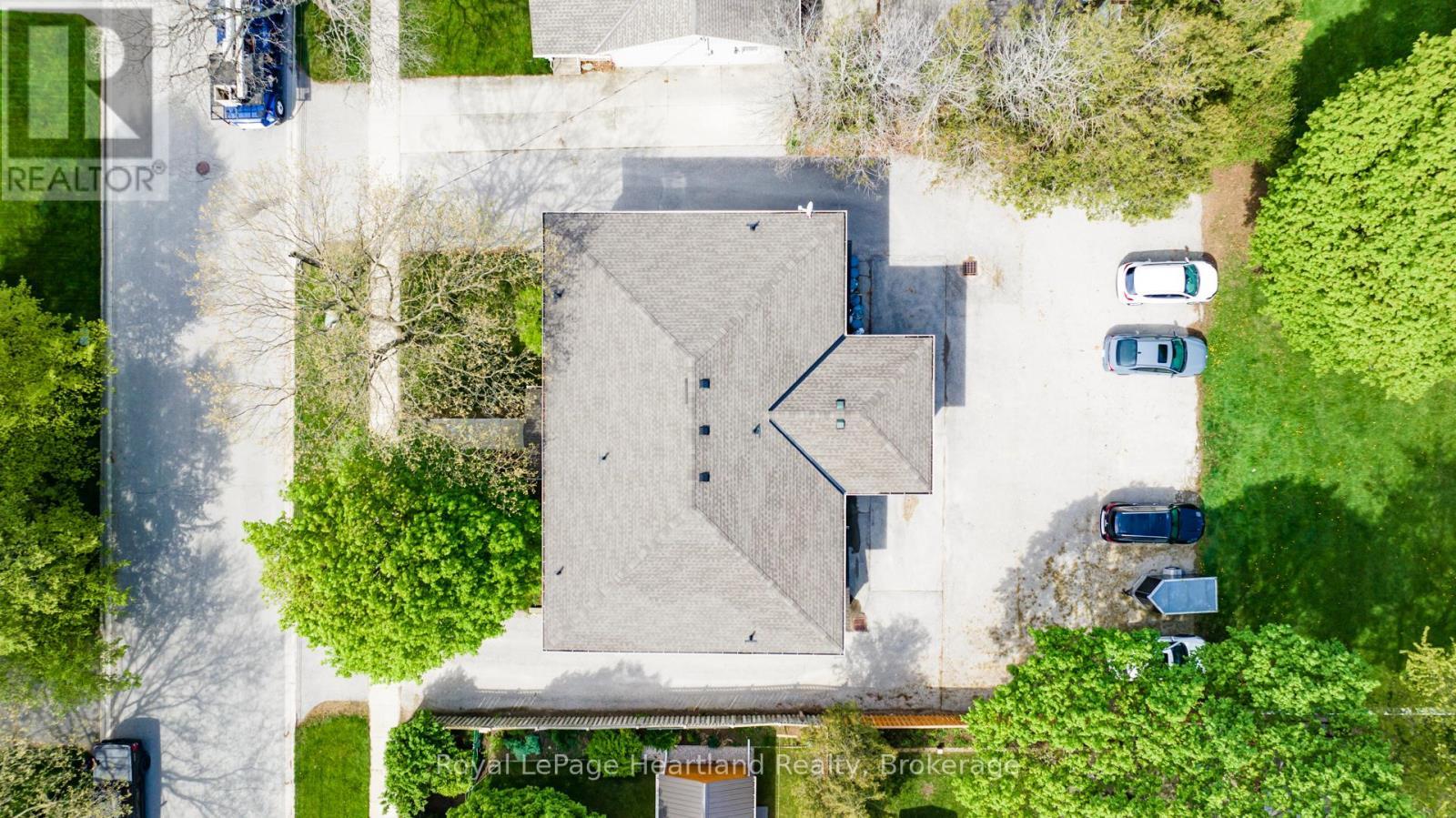 194 Bennett Street W, Goderich (Goderich (Town)), ON - Outdoor