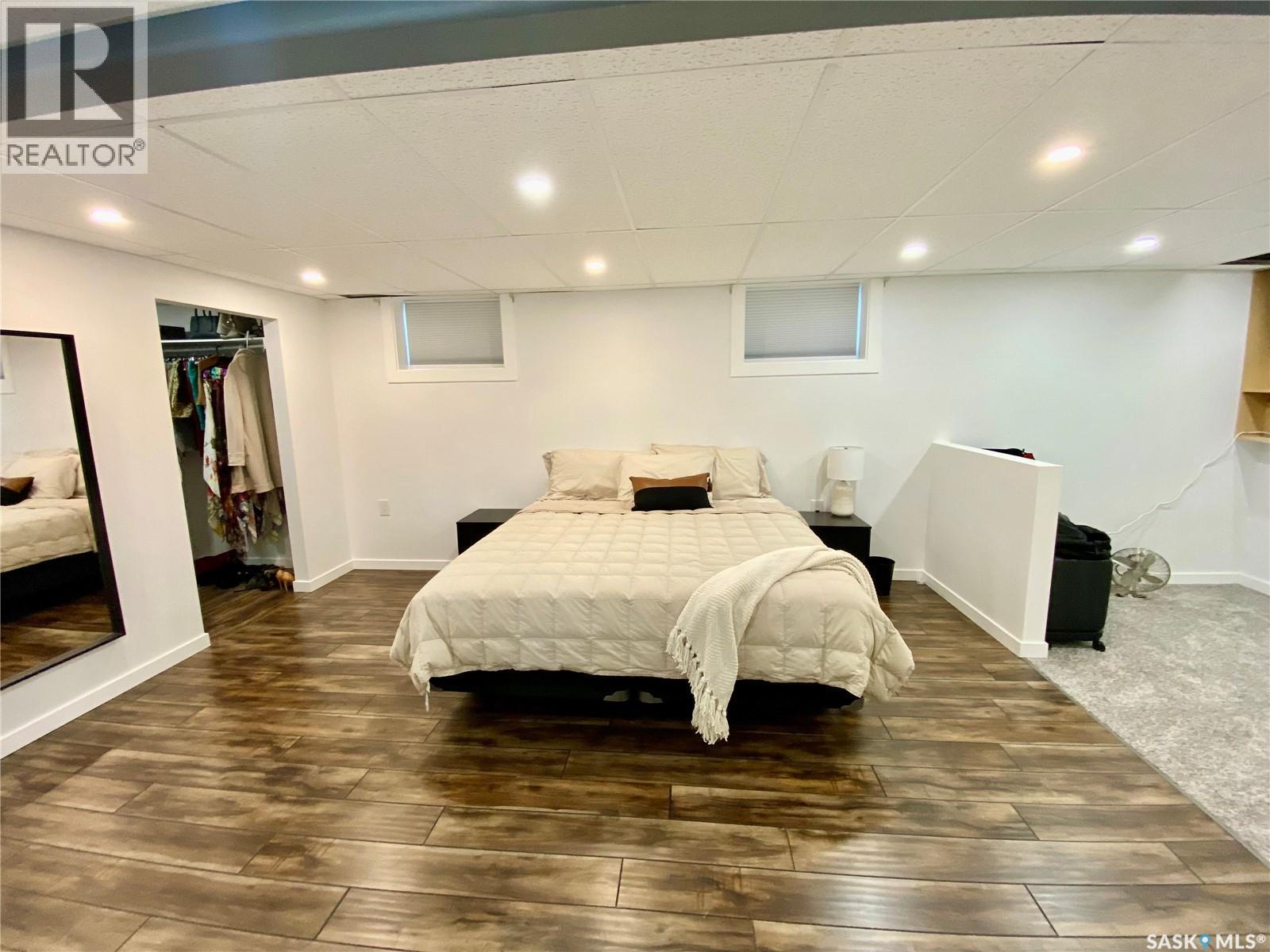 837 Prospect Avenue, Oxbow, SK - Indoor Photo Showing Basement