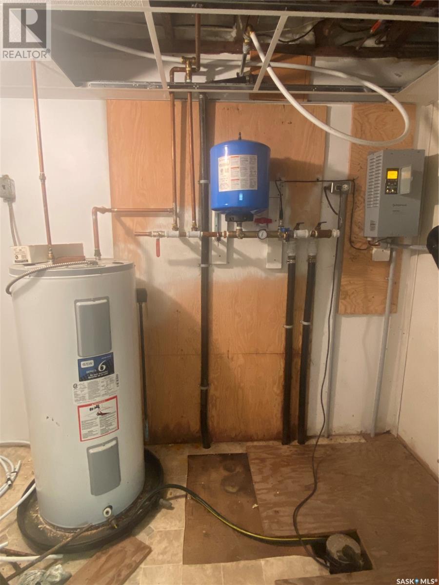 Congdon Farm, Enniskillen Rm No. 3, SK