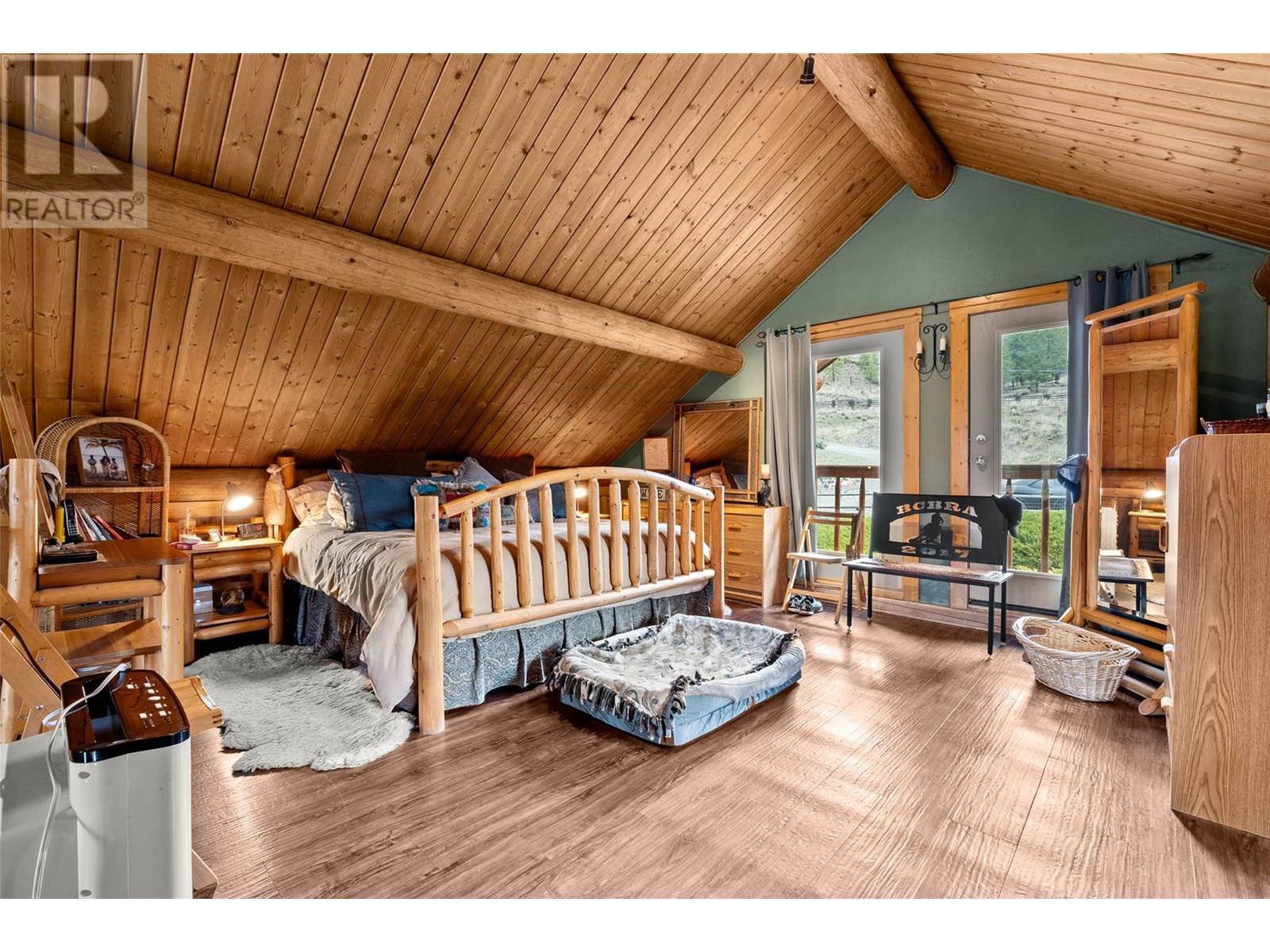 1190 Tomlin Road, Cache Creek, BC - Indoor