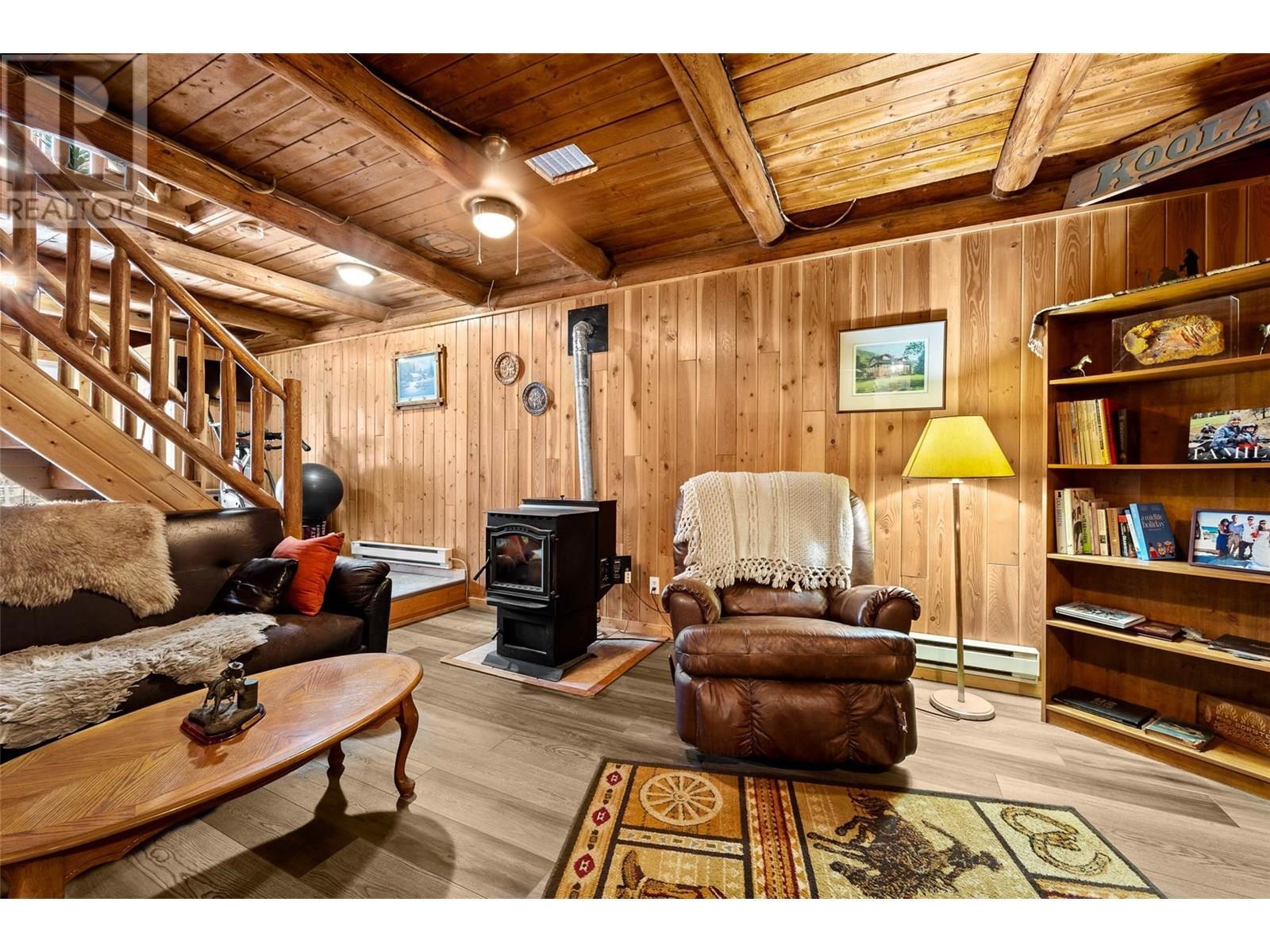 1190 Tomlin Road, Cache Creek, BC - Indoor