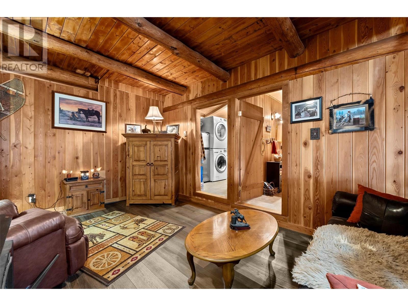 1190 Tomlin Road, Cache Creek, BC - Indoor