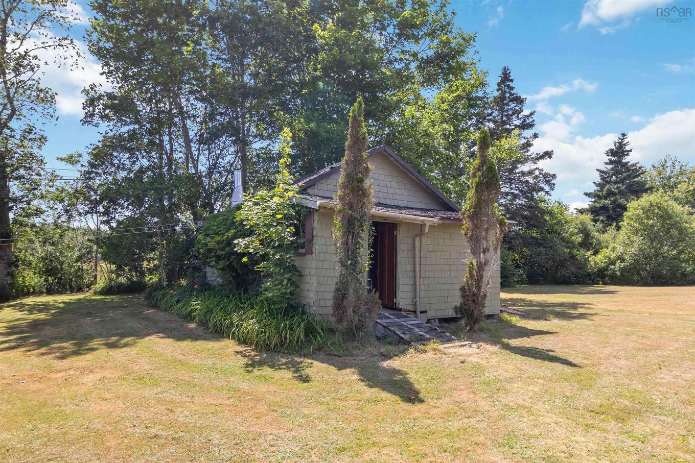 22 Hogg Lane, Sheet Harbour, NS