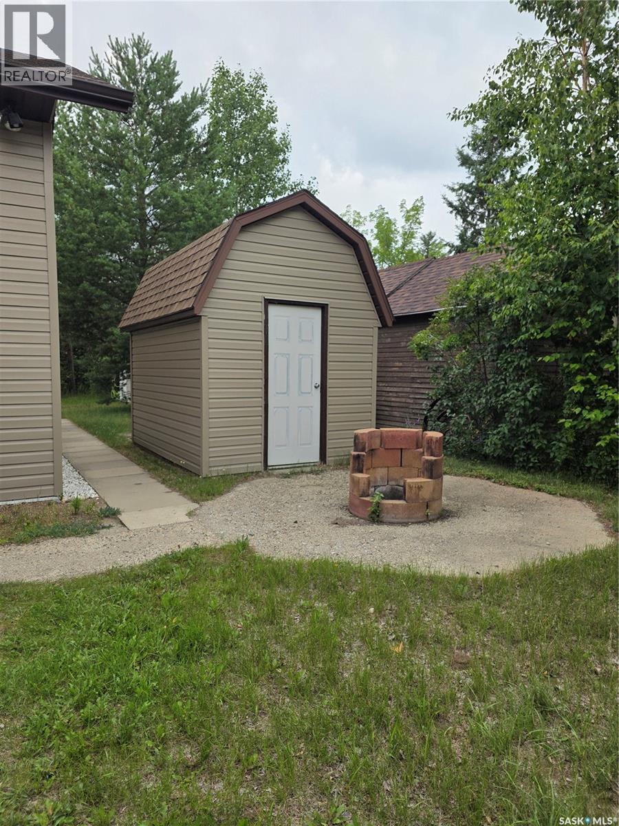 504 Mistusinne Crescent, Mistusinne, SK - Outdoor With Exterior