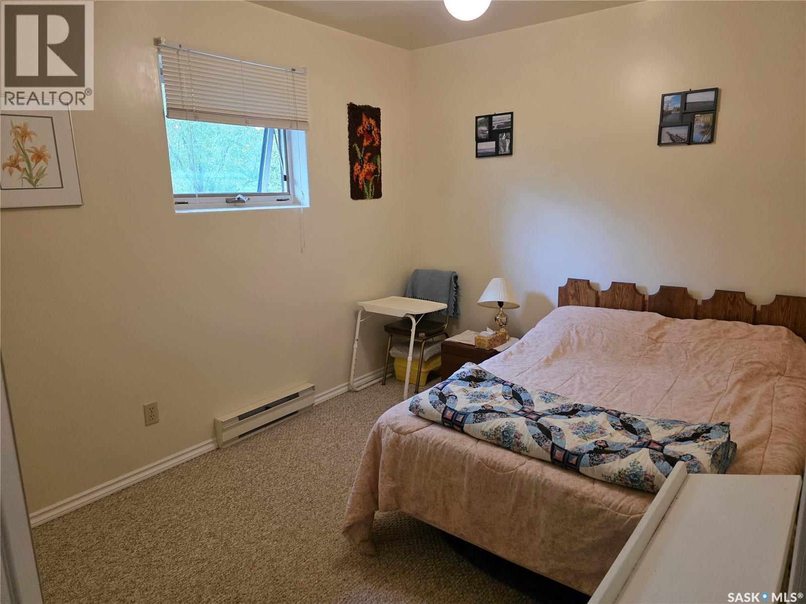 504 Mistusinne Crescent, Mistusinne, SK - Indoor Photo Showing Bedroom