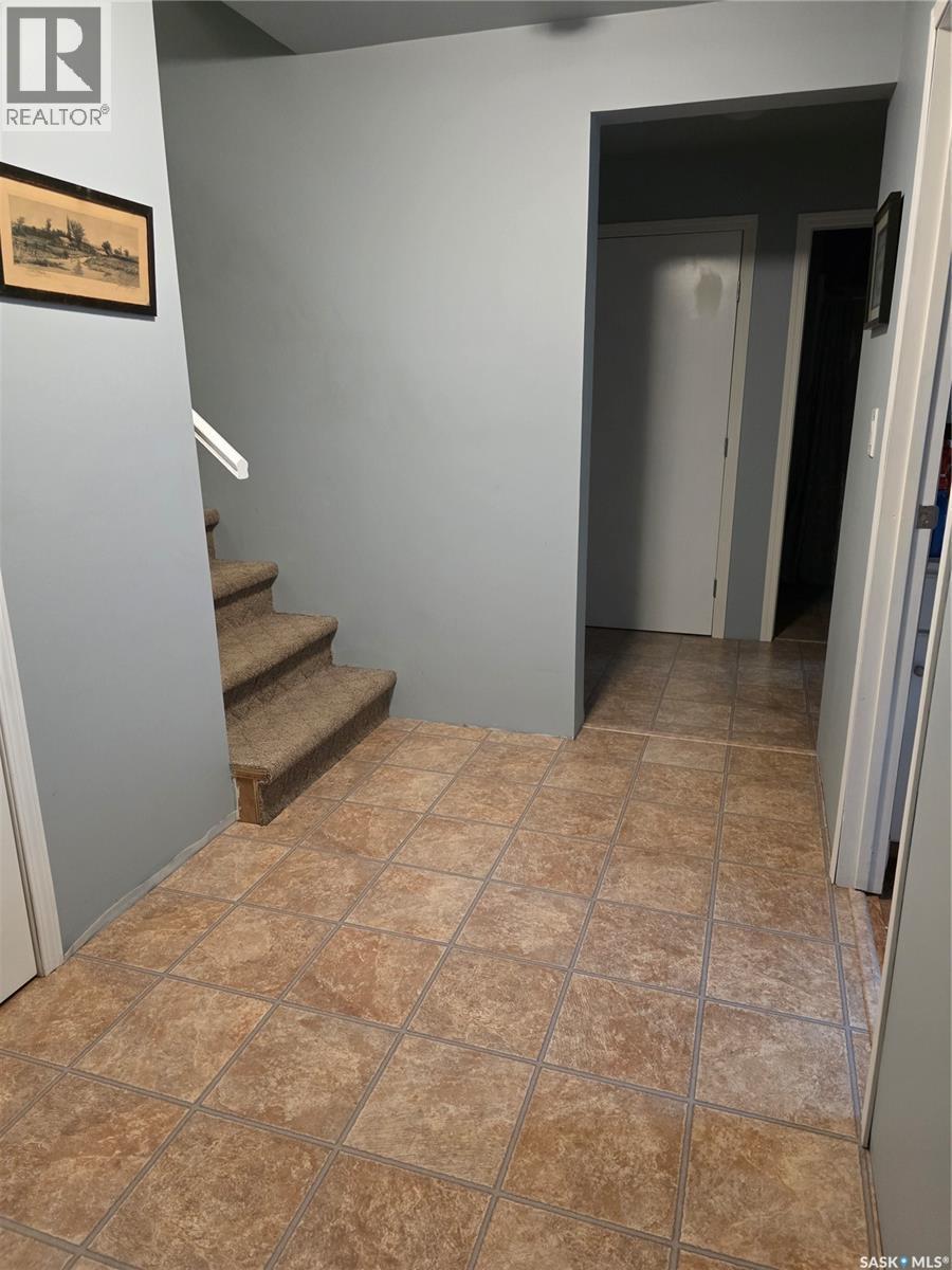 504 Mistusinne Crescent, Mistusinne, SK - Indoor Photo Showing Other Room