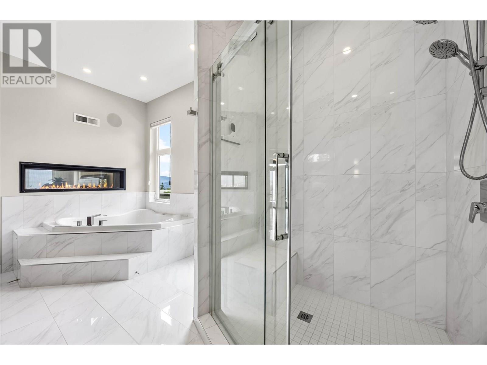 3655 Mcbride Road, Blind Bay, BC - Indoor Photo Showing Bathroom