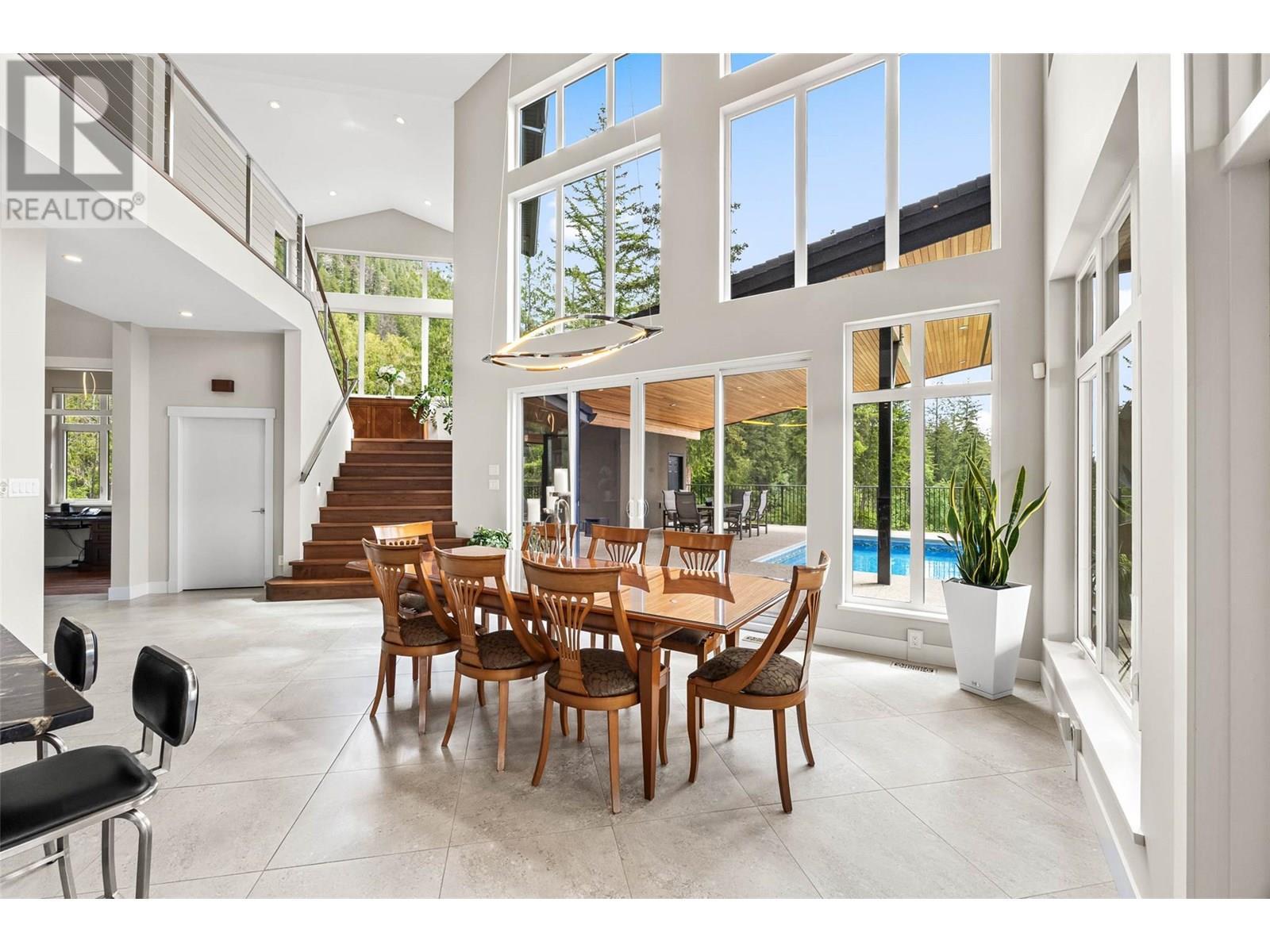 3655 Mcbride Road, Blind Bay, BC - Indoor Photo Showing Dining Room
