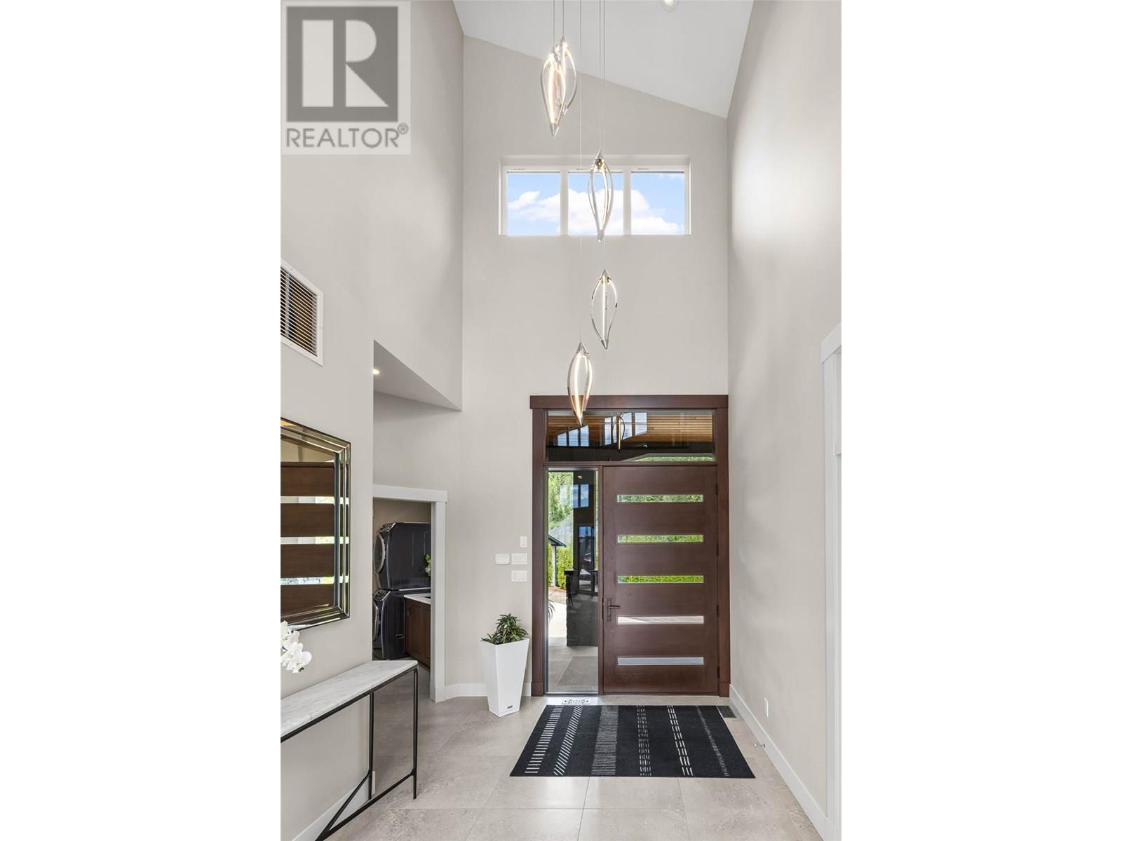 3655 Mcbride Road, Blind Bay, BC - Indoor Photo Showing Other Room