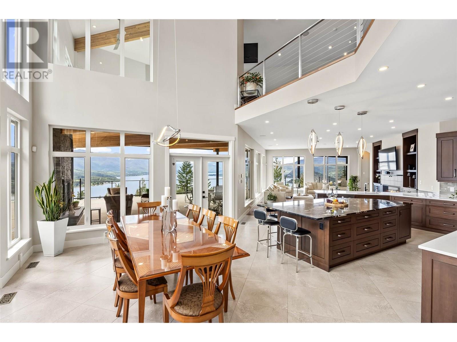 3655 Mcbride Road, Blind Bay, BC - Indoor Photo Showing Dining Room
