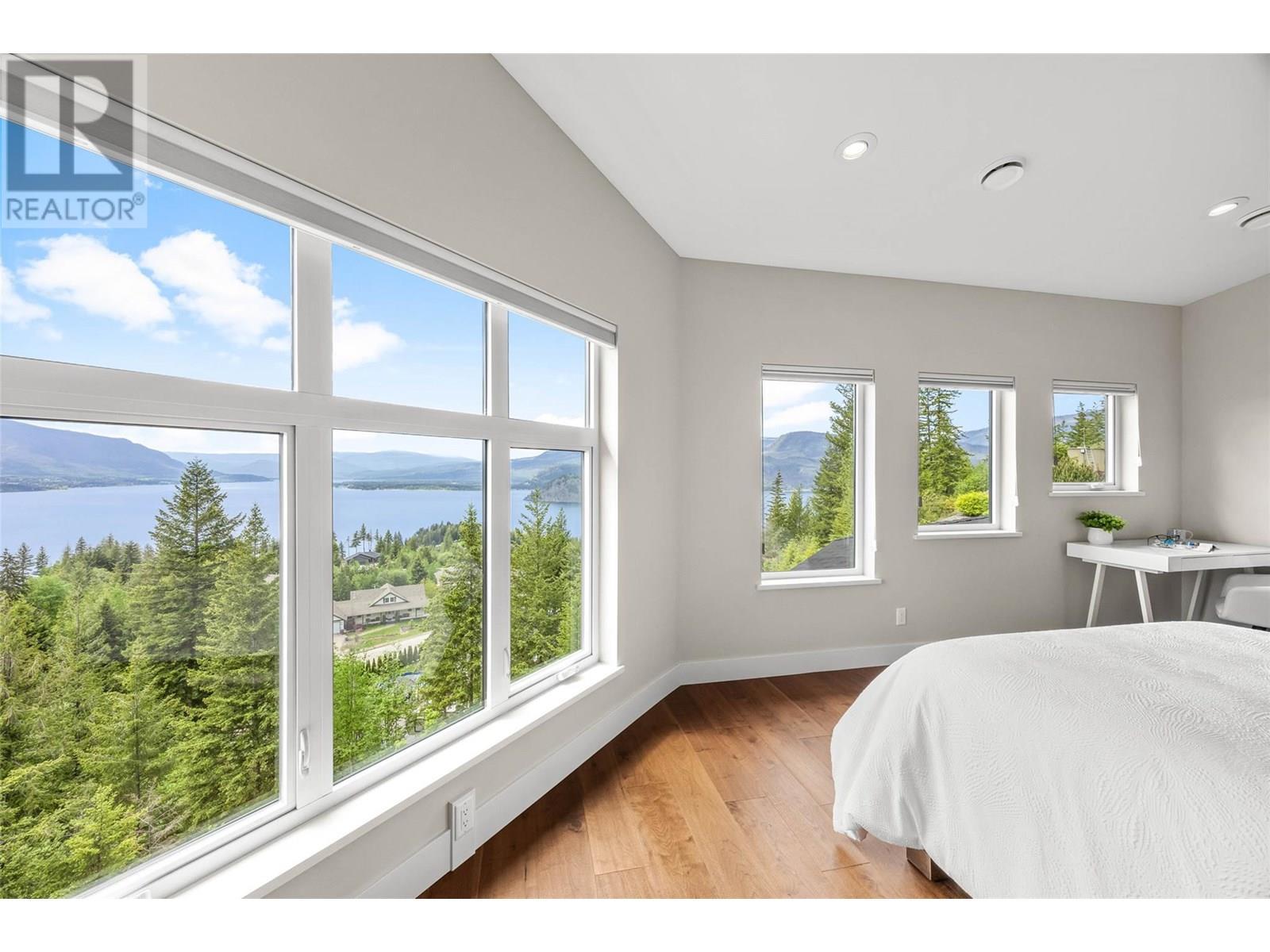 3655 Mcbride Road, Blind Bay, BC - Indoor Photo Showing Bedroom