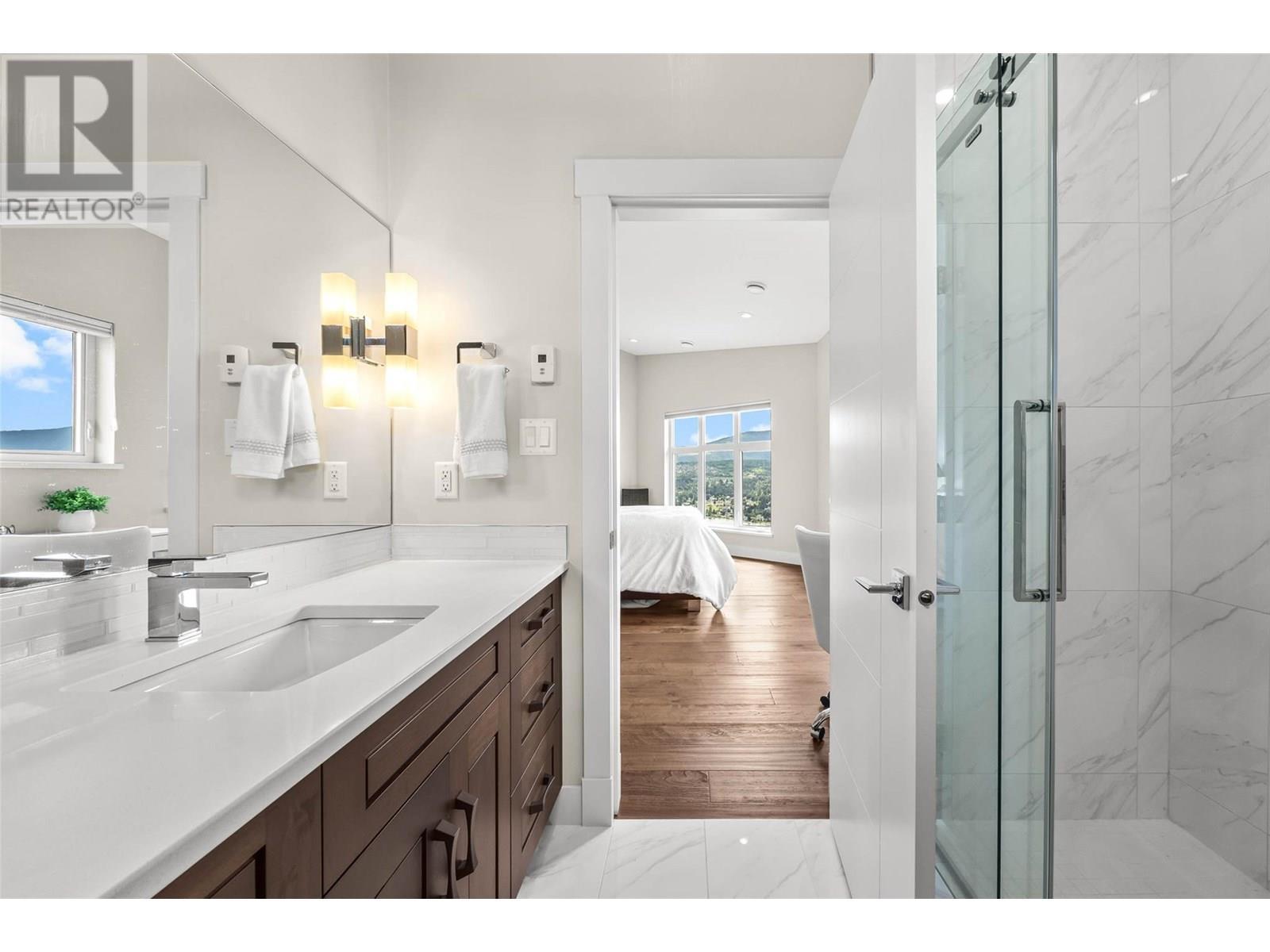 3655 Mcbride Road, Blind Bay, BC - Indoor Photo Showing Bathroom