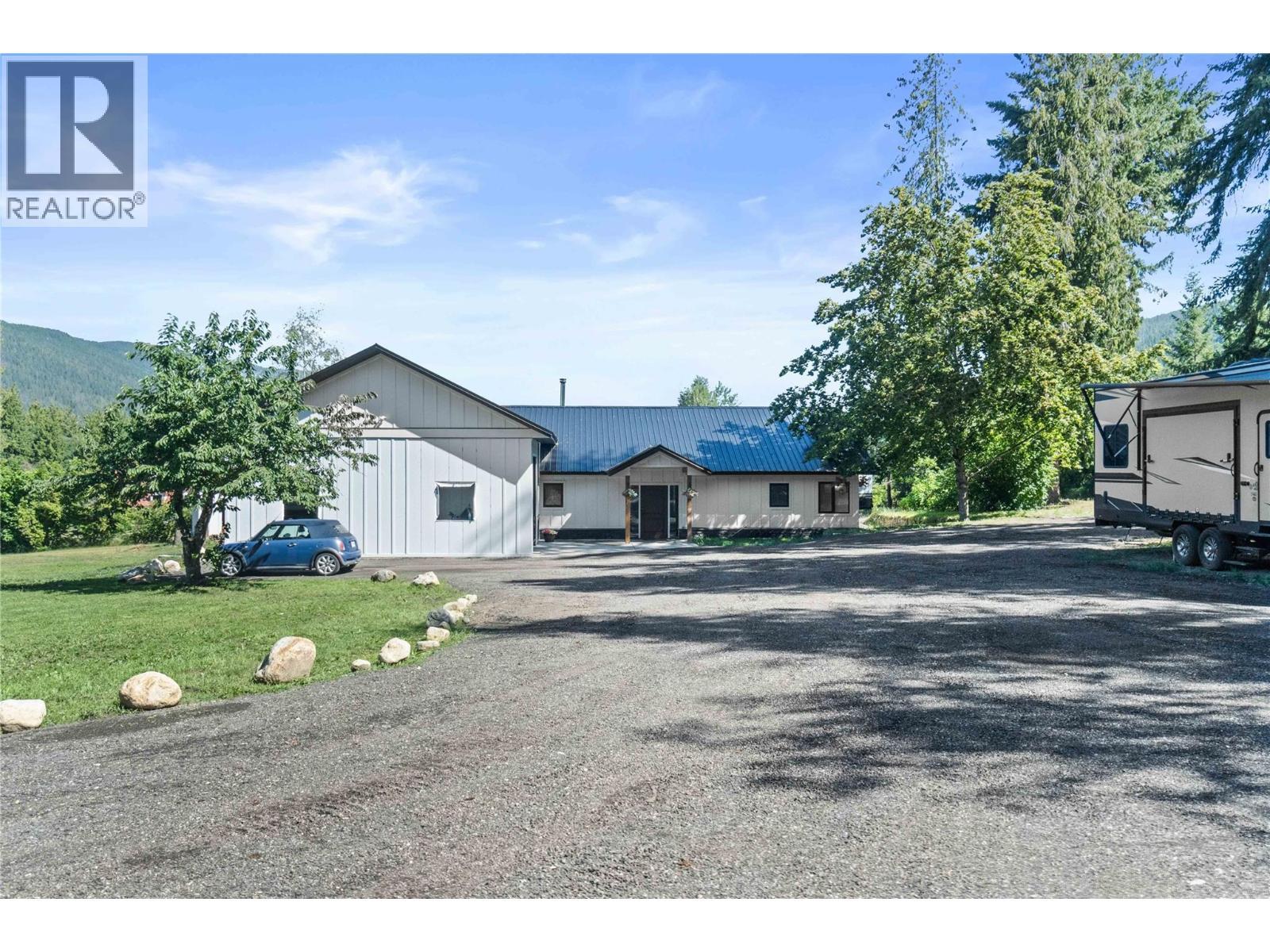 22 Parsons Road, Mara, BC - Outdoor With Deck Patio Veranda