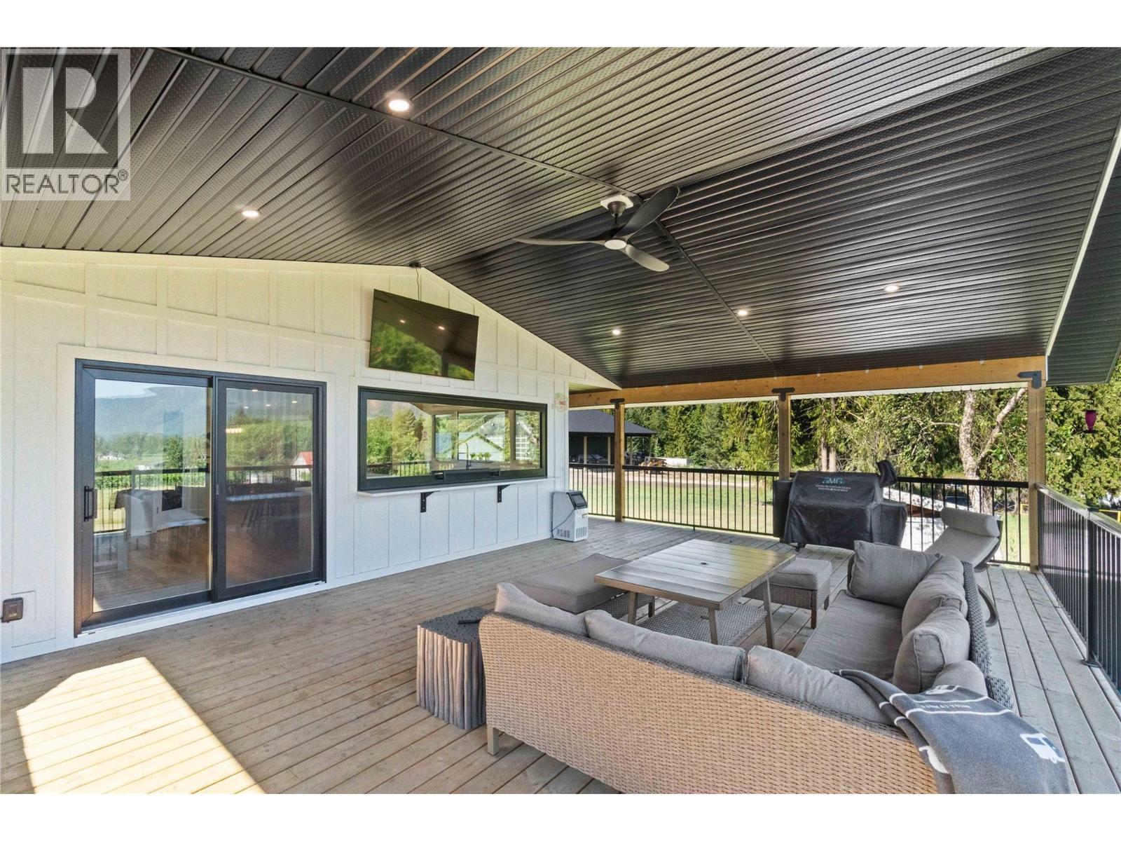 22 Parsons Road, Mara, BC - Outdoor With Deck Patio Veranda With Exterior
