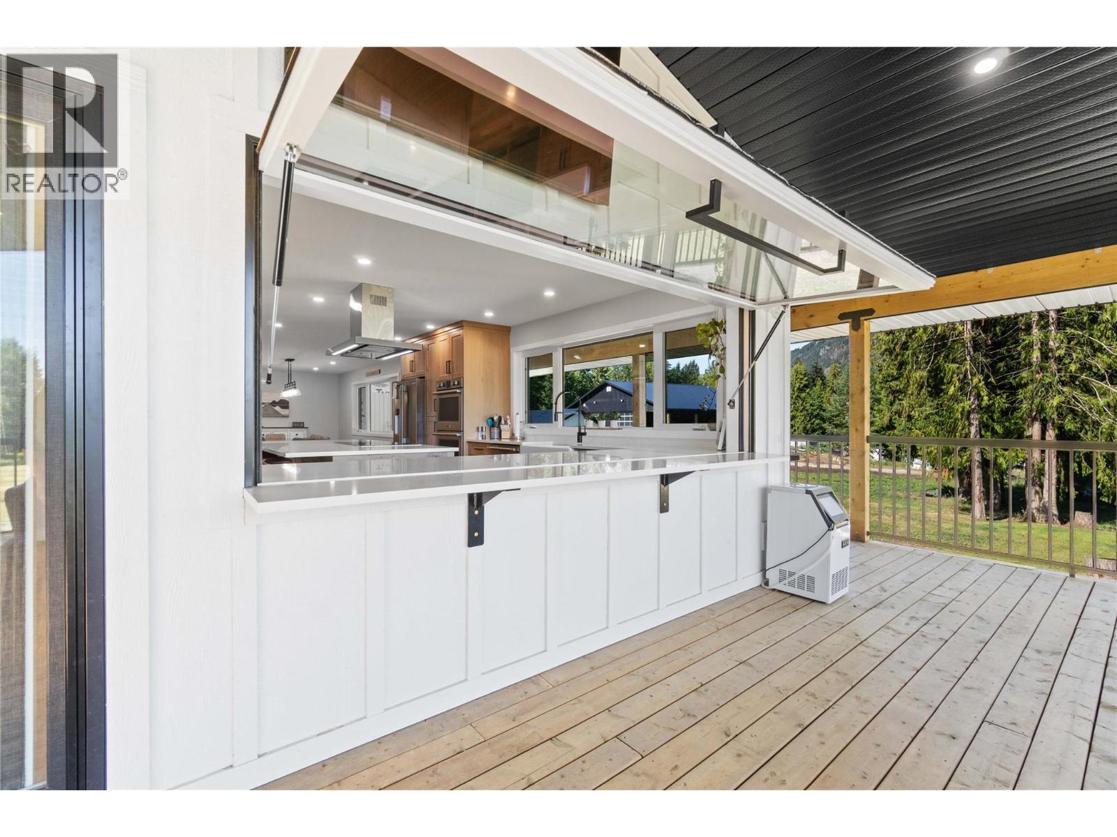 22 Parsons Road, Mara, BC - Outdoor With Exterior