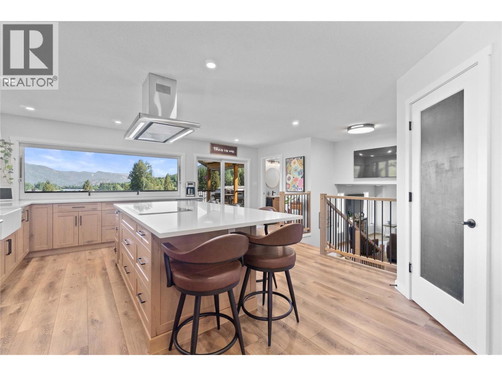 22 Parsons Road, Mara, BC - Indoor