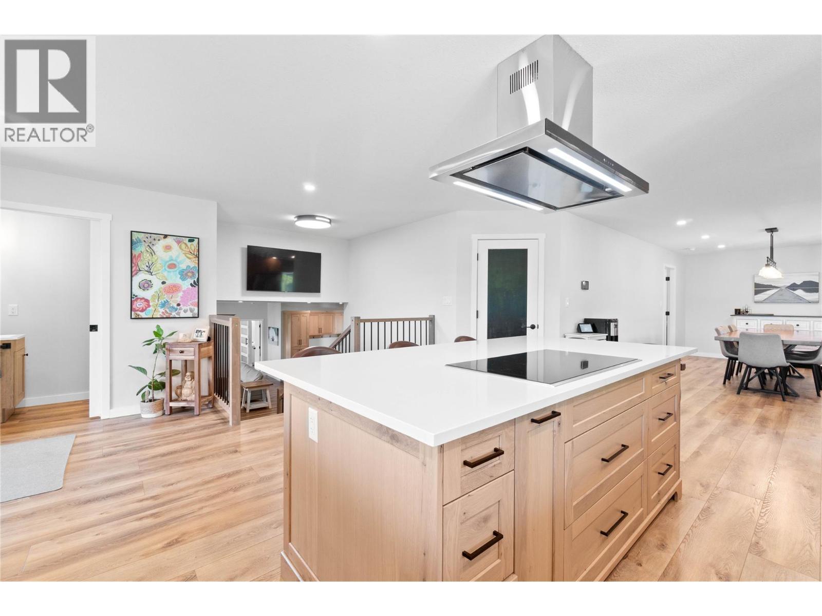 22 Parsons Road, Mara, BC - Indoor