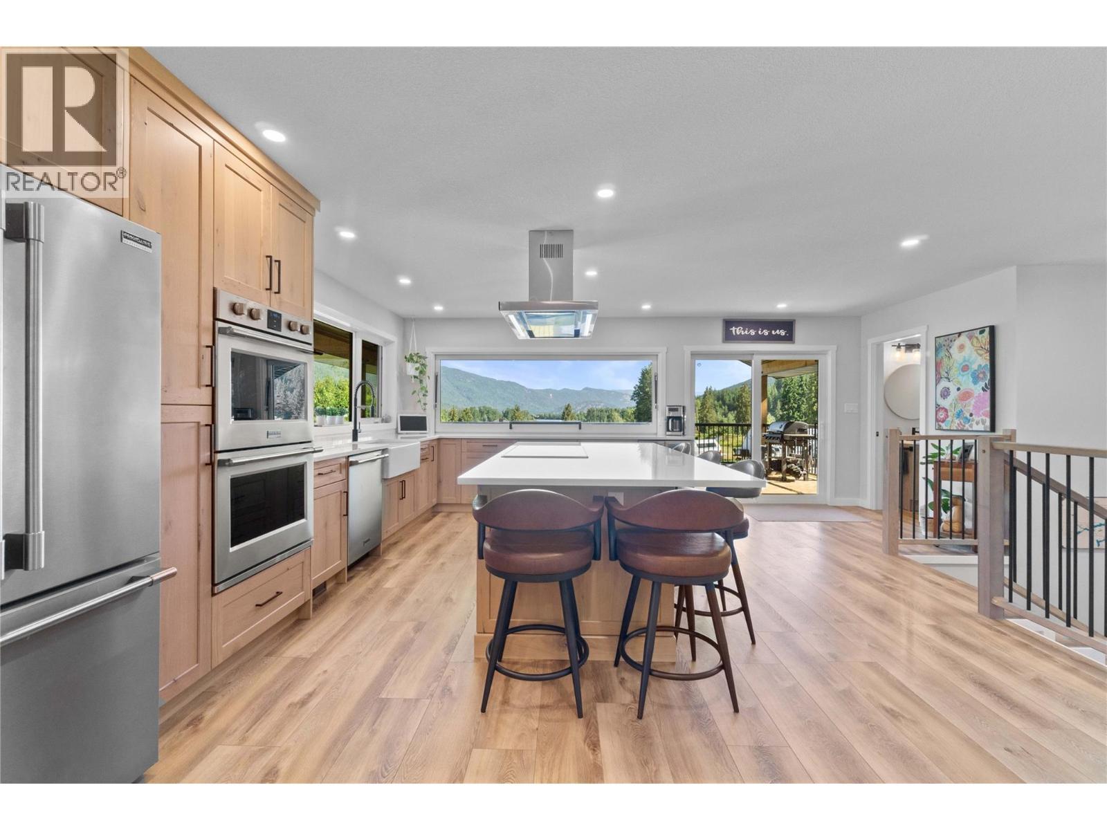 22 Parsons Road, Mara, BC - Indoor Photo Showing Kitchen With Stainless Steel Kitchen