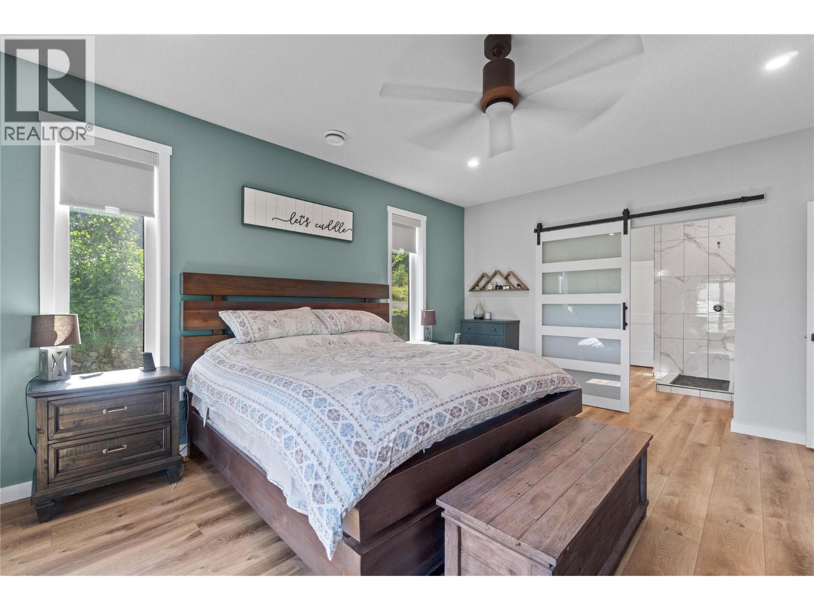 22 Parsons Road, Mara, BC - Indoor Photo Showing Bedroom