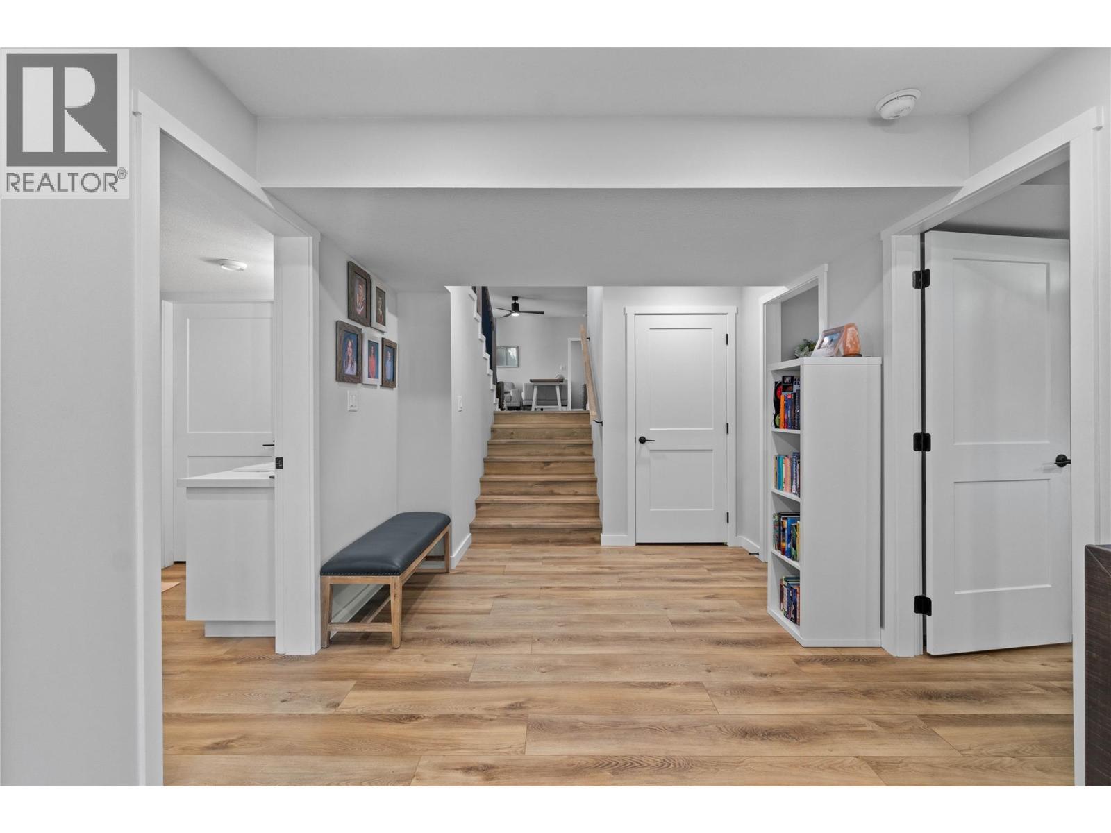 22 Parsons Road, Mara, BC - Indoor Photo Showing Other Room