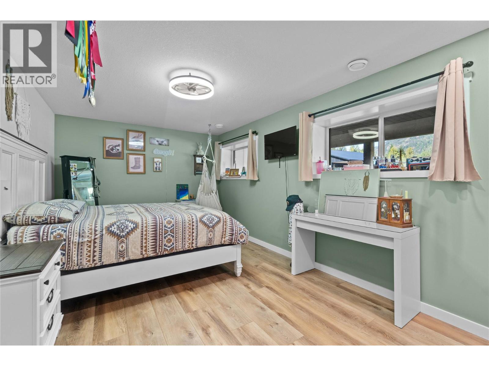 Fourth Bedroom - 22 Parsons Road, Mara, BC - Indoor Photo Showing Bedroom