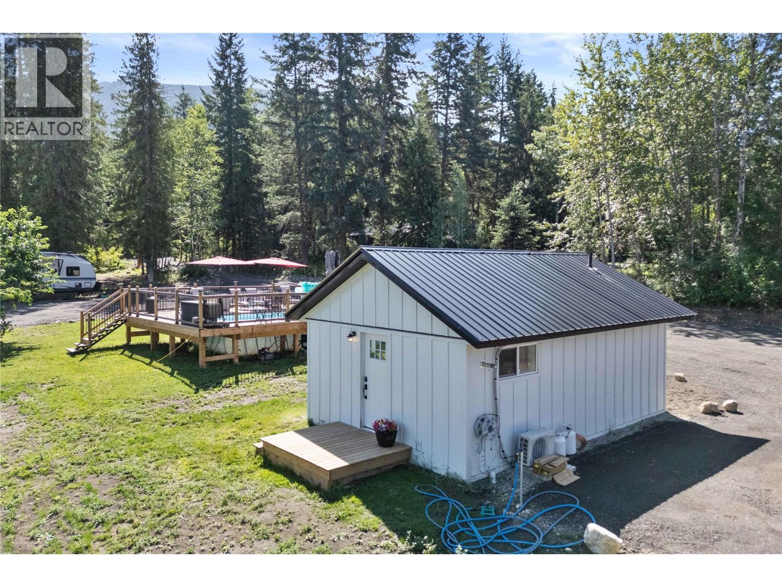 Pool House - 22 Parsons Road, Mara, BC - Outdoor