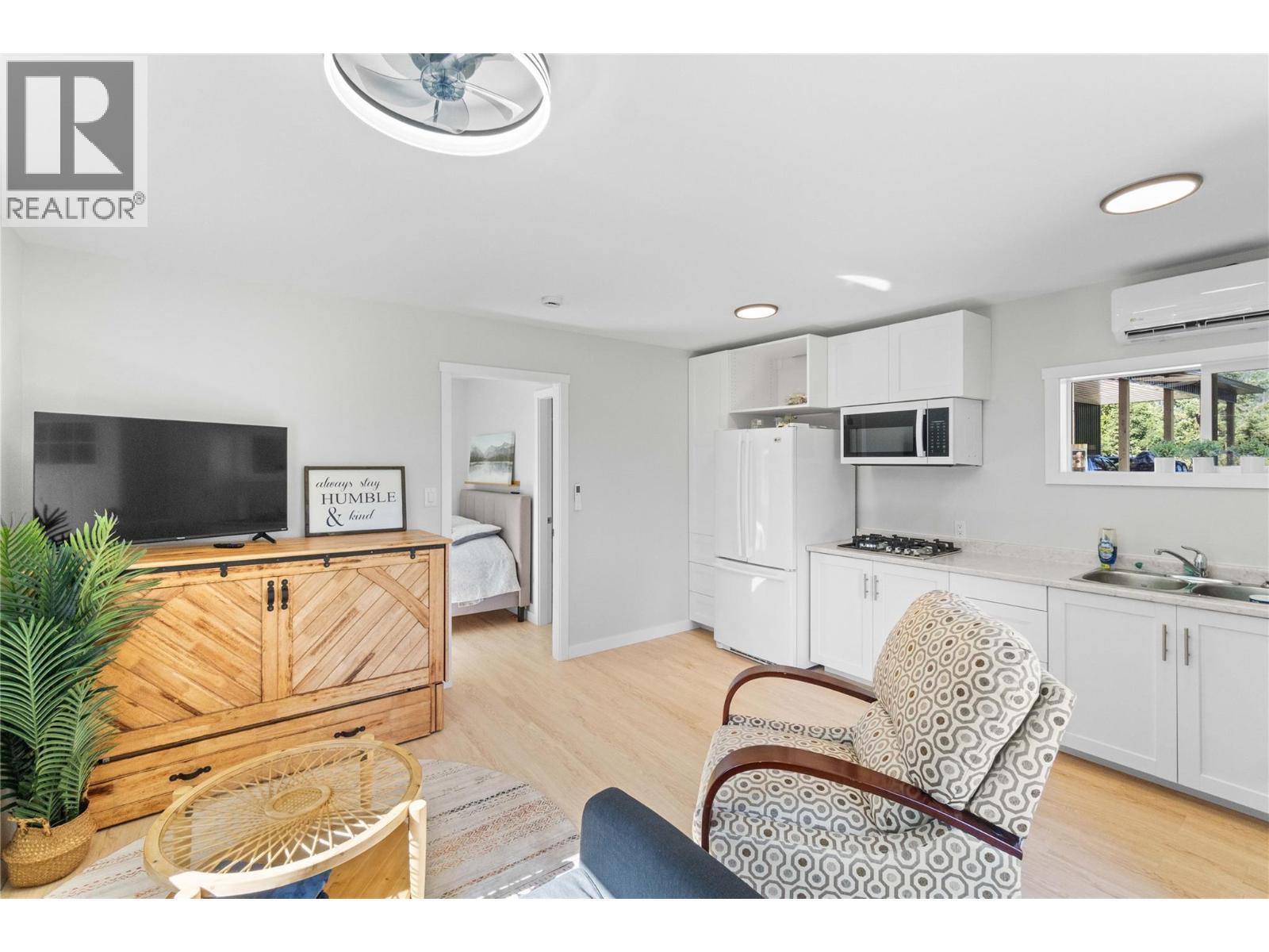 Pool House - 22 Parsons Road, Mara, BC - Indoor