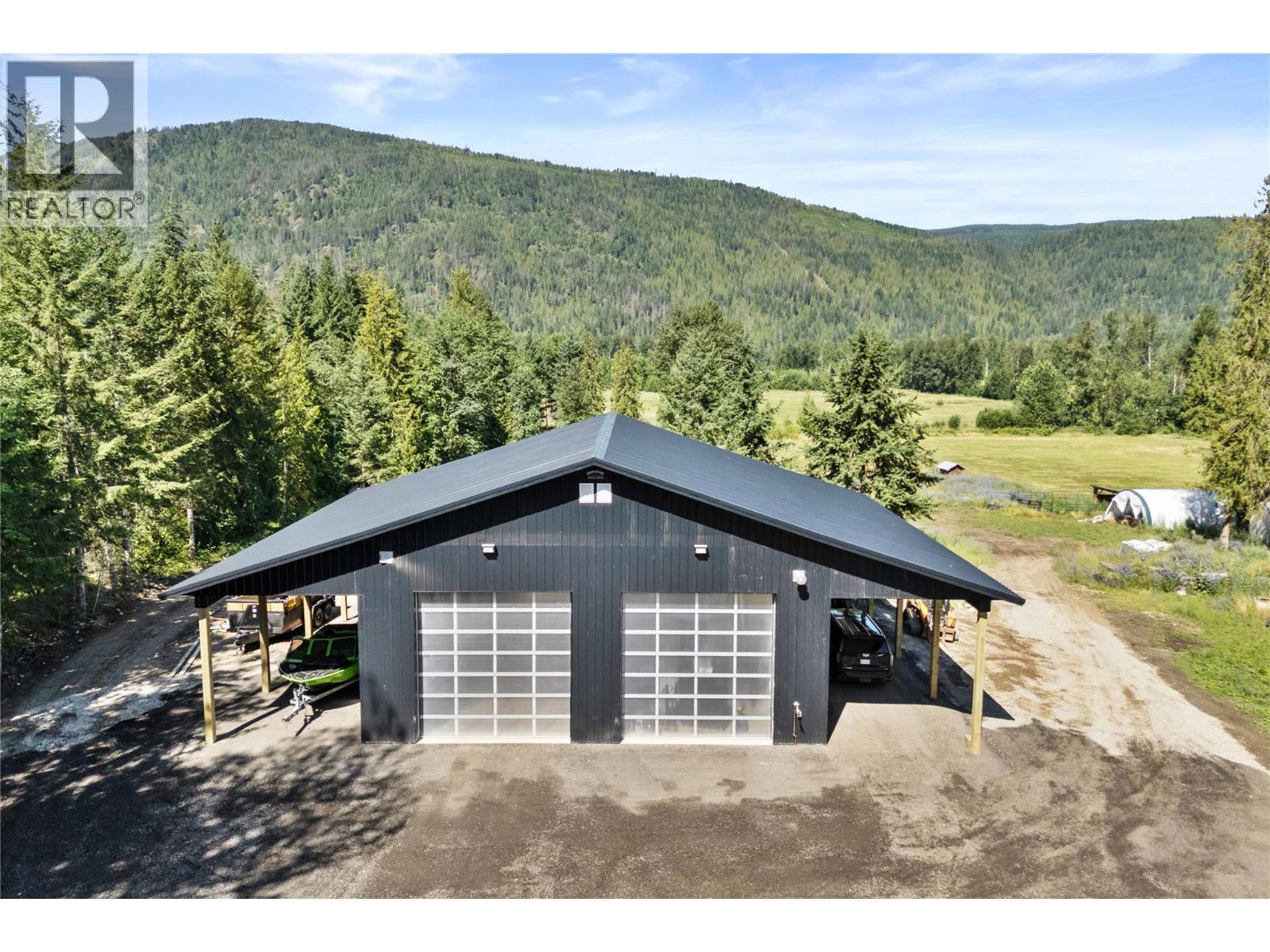 40'x50' Shop 14'x50' Overhangs - 22 Parsons Road, Mara, BC - Outdoor