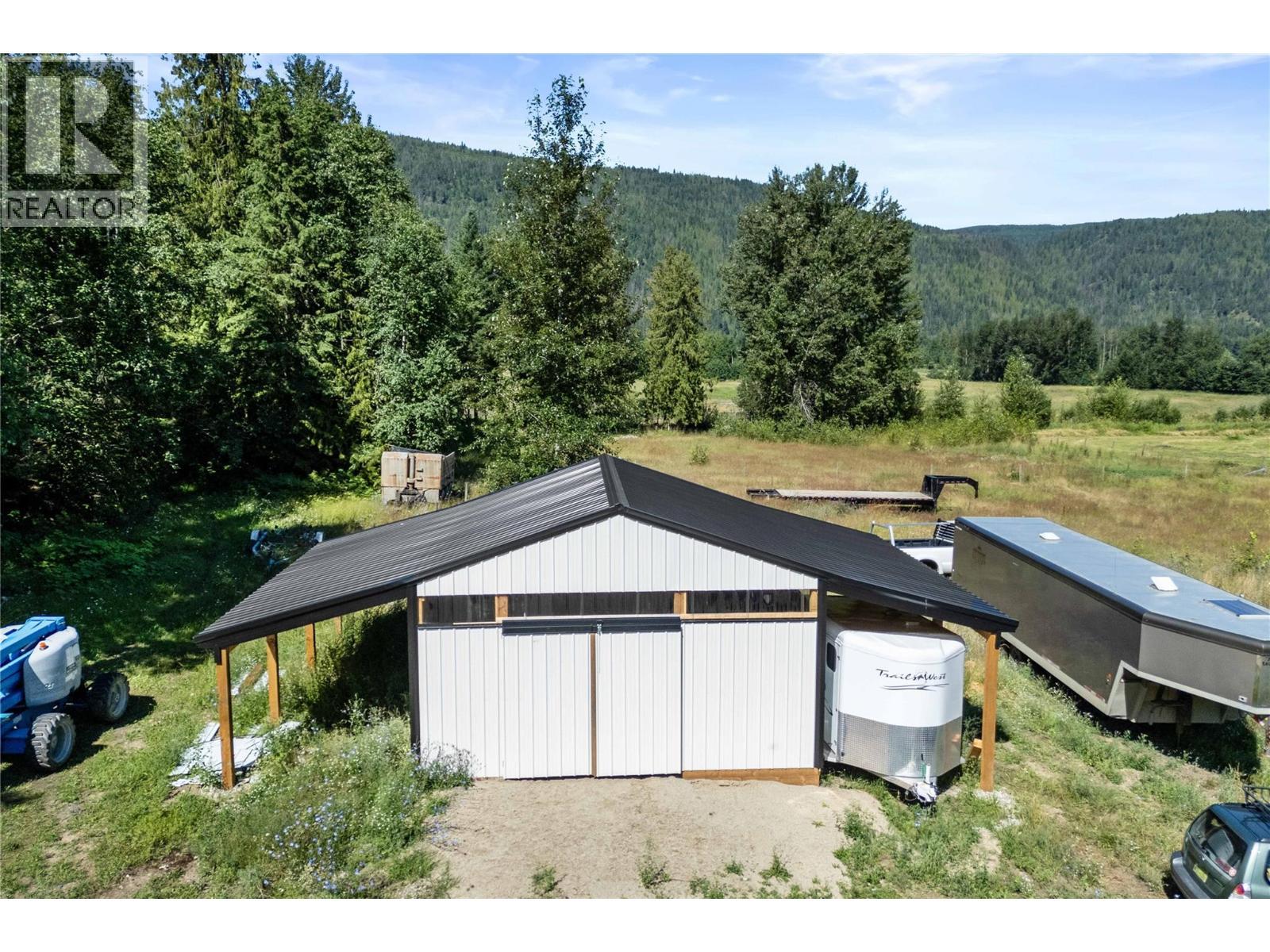 Animal Barn - 22 Parsons Road, Mara, BC - Outdoor With View