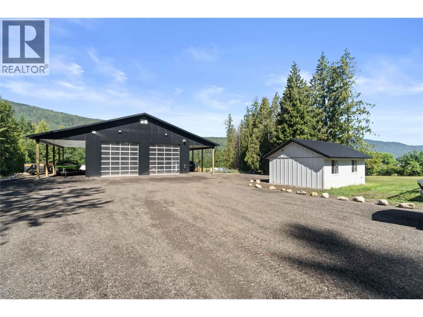 22 Parsons Road, Mara, BC - Outdoor