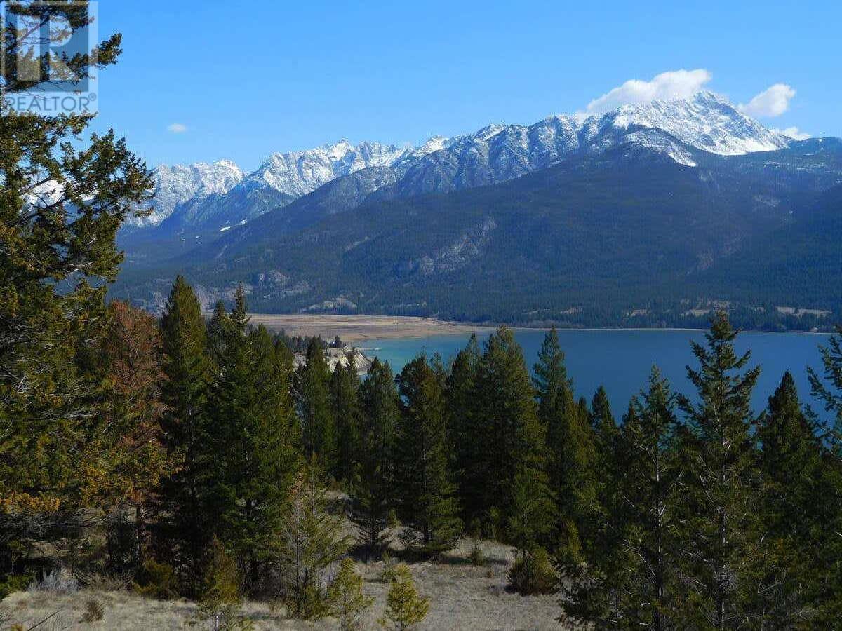 6074 Bella Vista Boulevard, Fairmont Hot Springs, BC