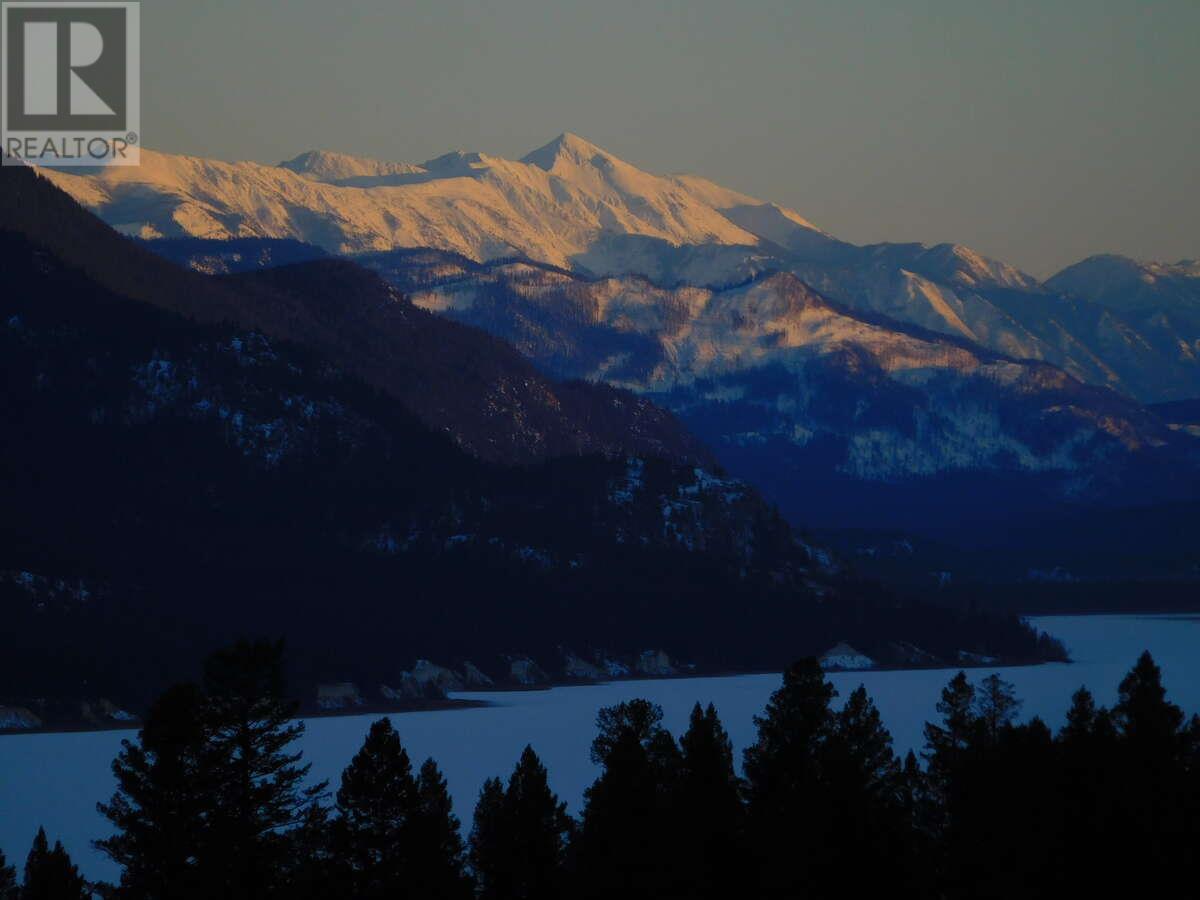 6074 Bella Vista Boulevard, Fairmont Hot Springs, BC