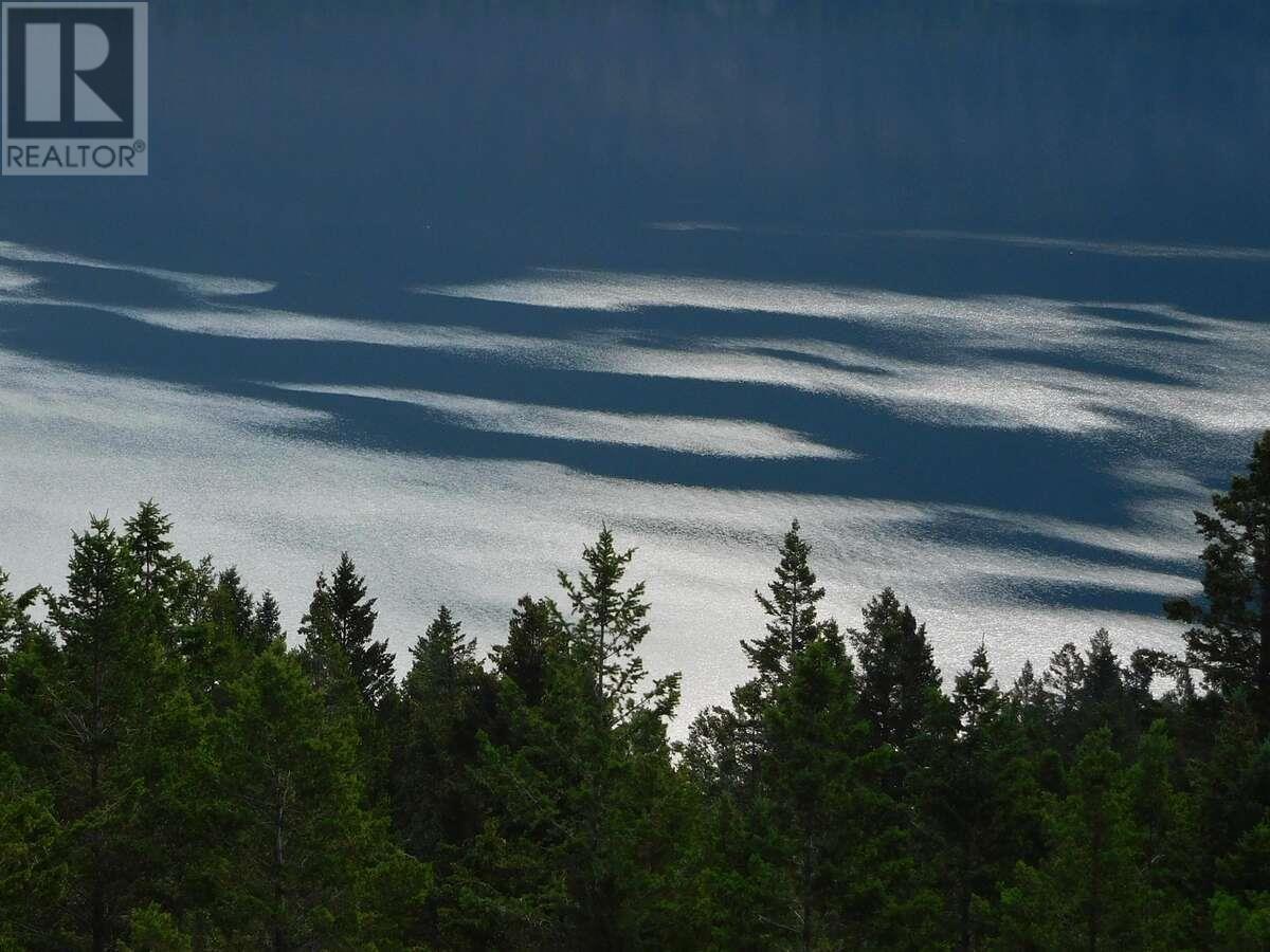 6074 Bella Vista Boulevard, Fairmont Hot Springs, BC