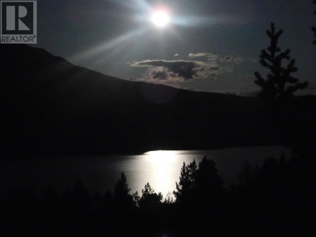 6074 Bella Vista Boulevard, Fairmont Hot Springs, BC