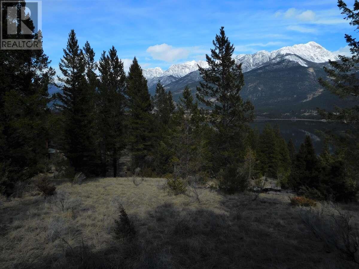 6074 Bella Vista Boulevard, Fairmont Hot Springs, BC