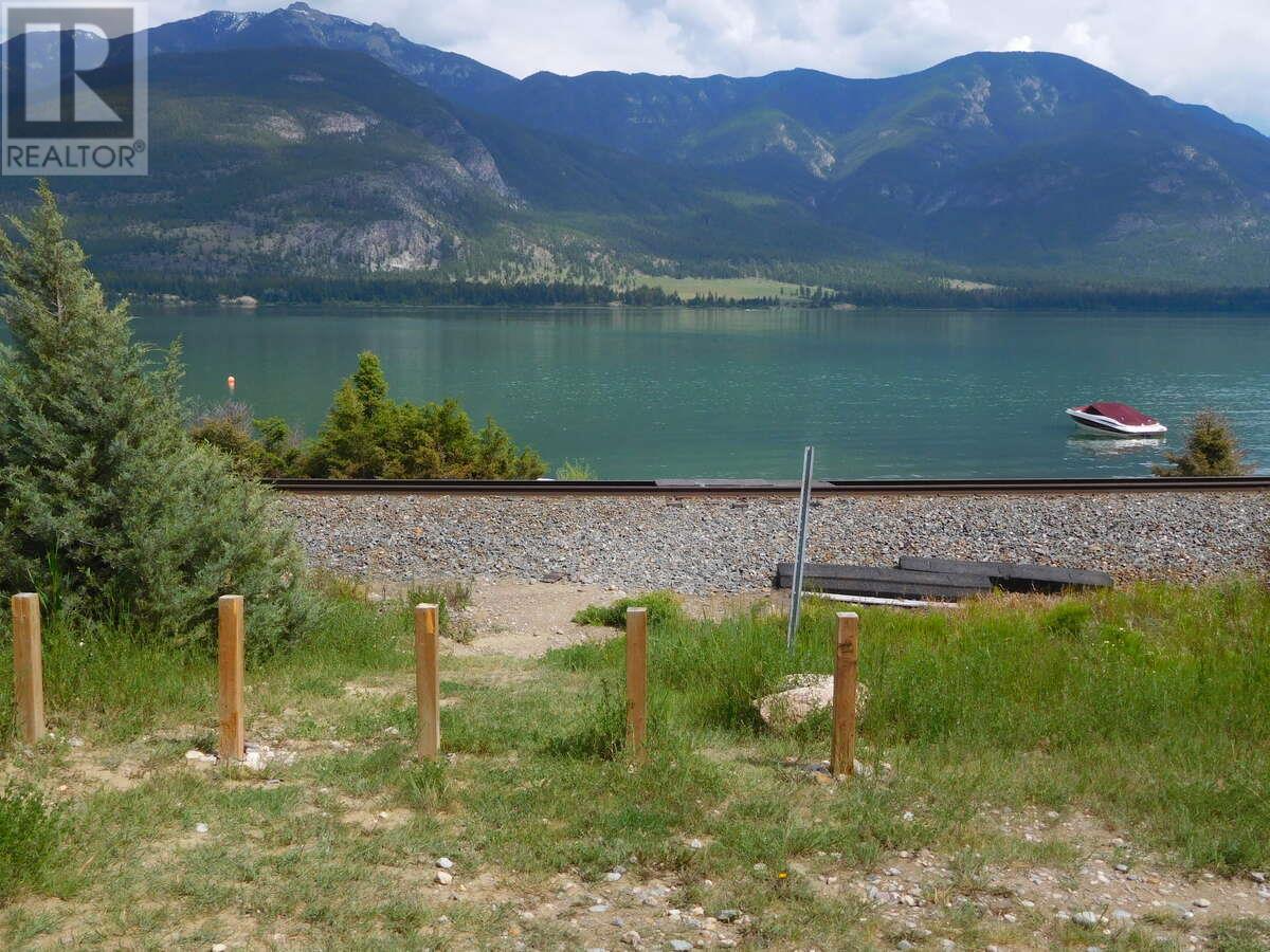 6074 Bella Vista Boulevard, Fairmont Hot Springs, BC