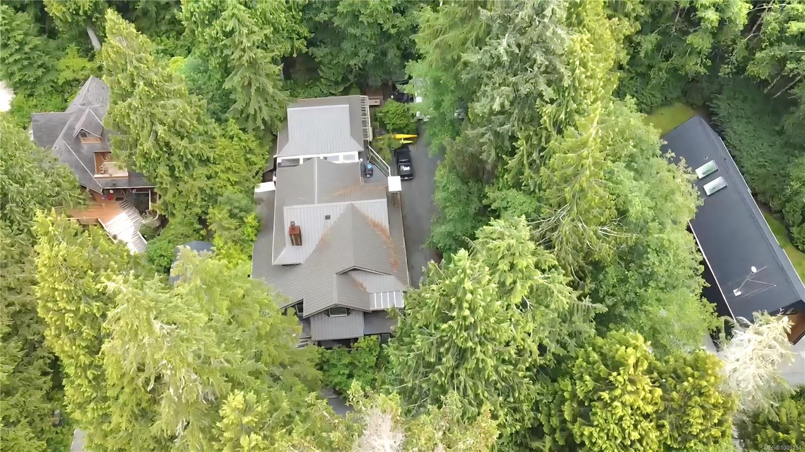 1294 Lynn Rd, Tofino, BC