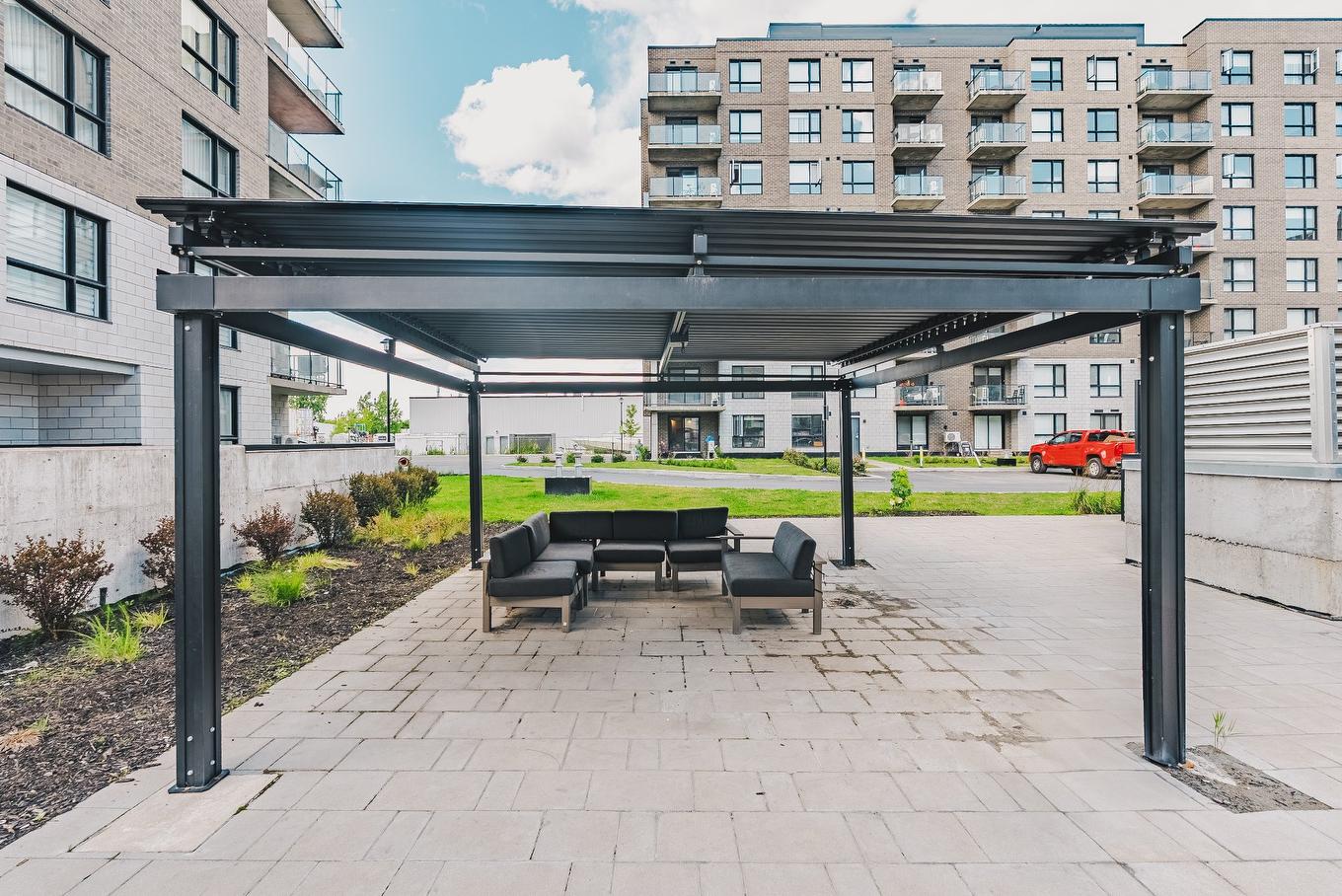 Other - 504-1431 Av. De La Gare, Mascouche, QC - Outdoor