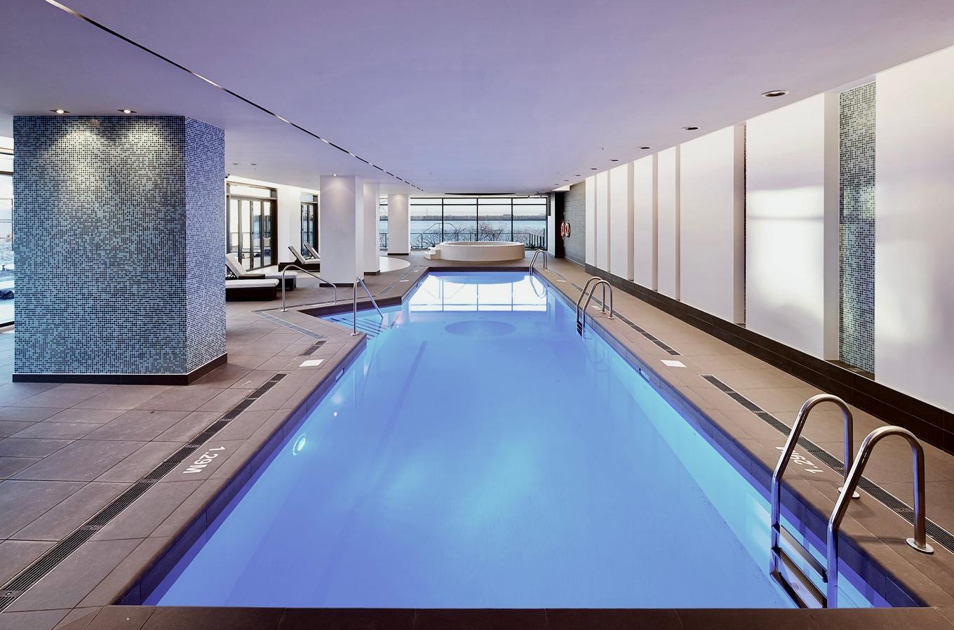 Pool - 1908-199 Rue De La Rotonde, Montréal (Verdun/Île-Des-Soeurs), QC - Indoor Photo Showing Other Room With In Ground Pool