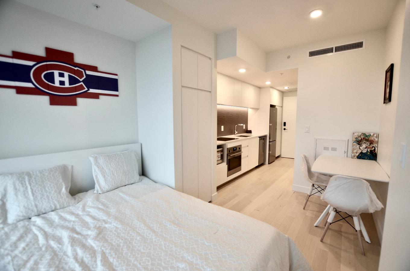 Overall view - 4714-1210 Rue Jeanne-Mance, Montréal (Ville-Marie), QC - Indoor Photo Showing Bedroom