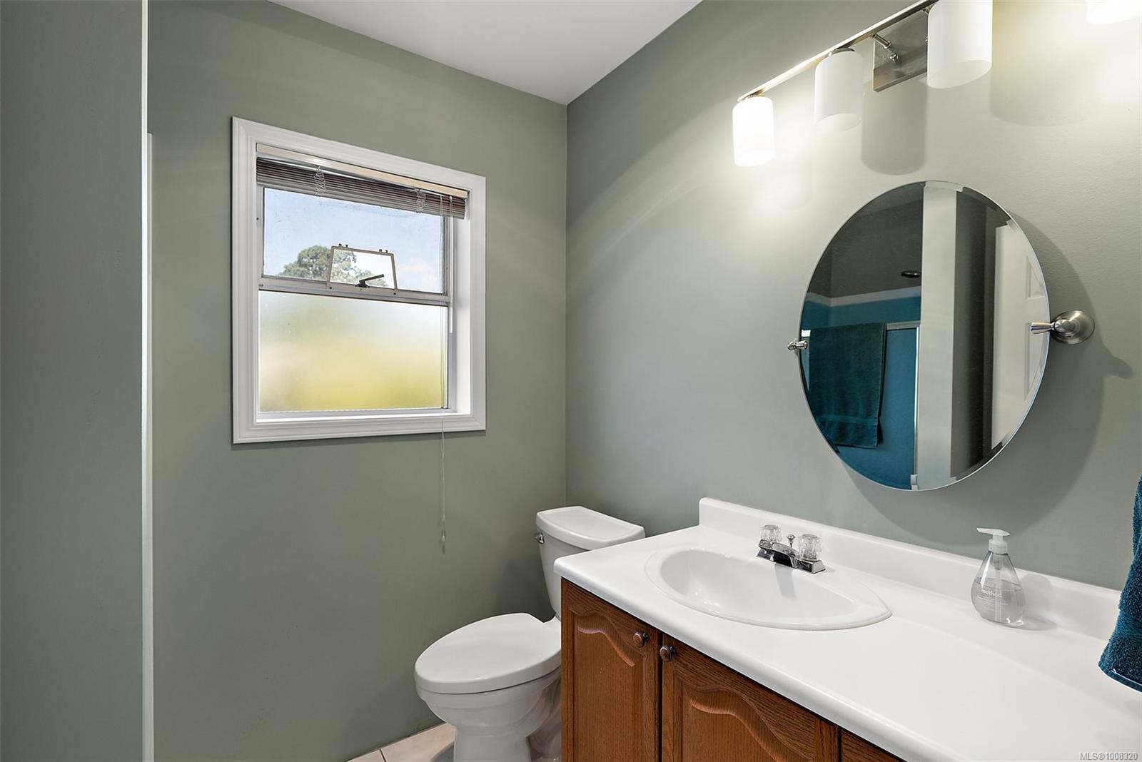 10650 West Saanich Rd, North Saanich, BC