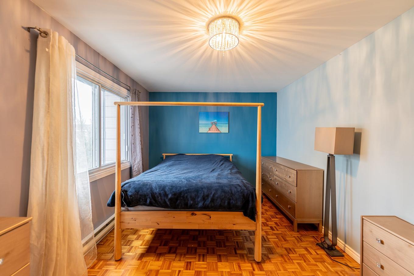 Chambre à coucher principale - 12267 Place Philippe-Lebon, Montréal (Rivière-Des-Prairies/Pointe-Aux-Trembles), QC - Indoor Photo Showing Bedroom