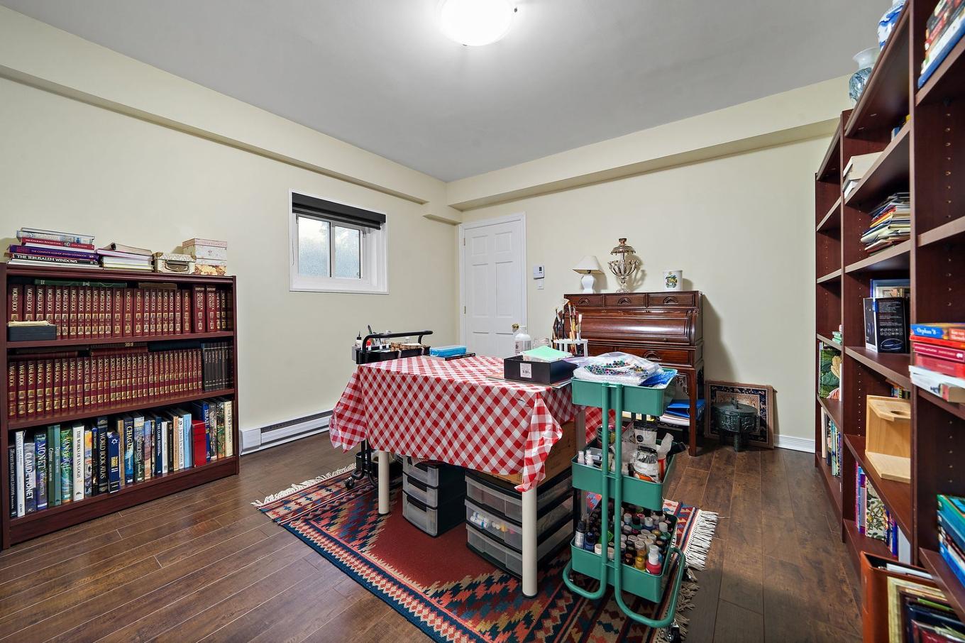 Bureau - 575 Boul. Alexis-Nihon, Montréal (Saint-Laurent), QC - Indoor