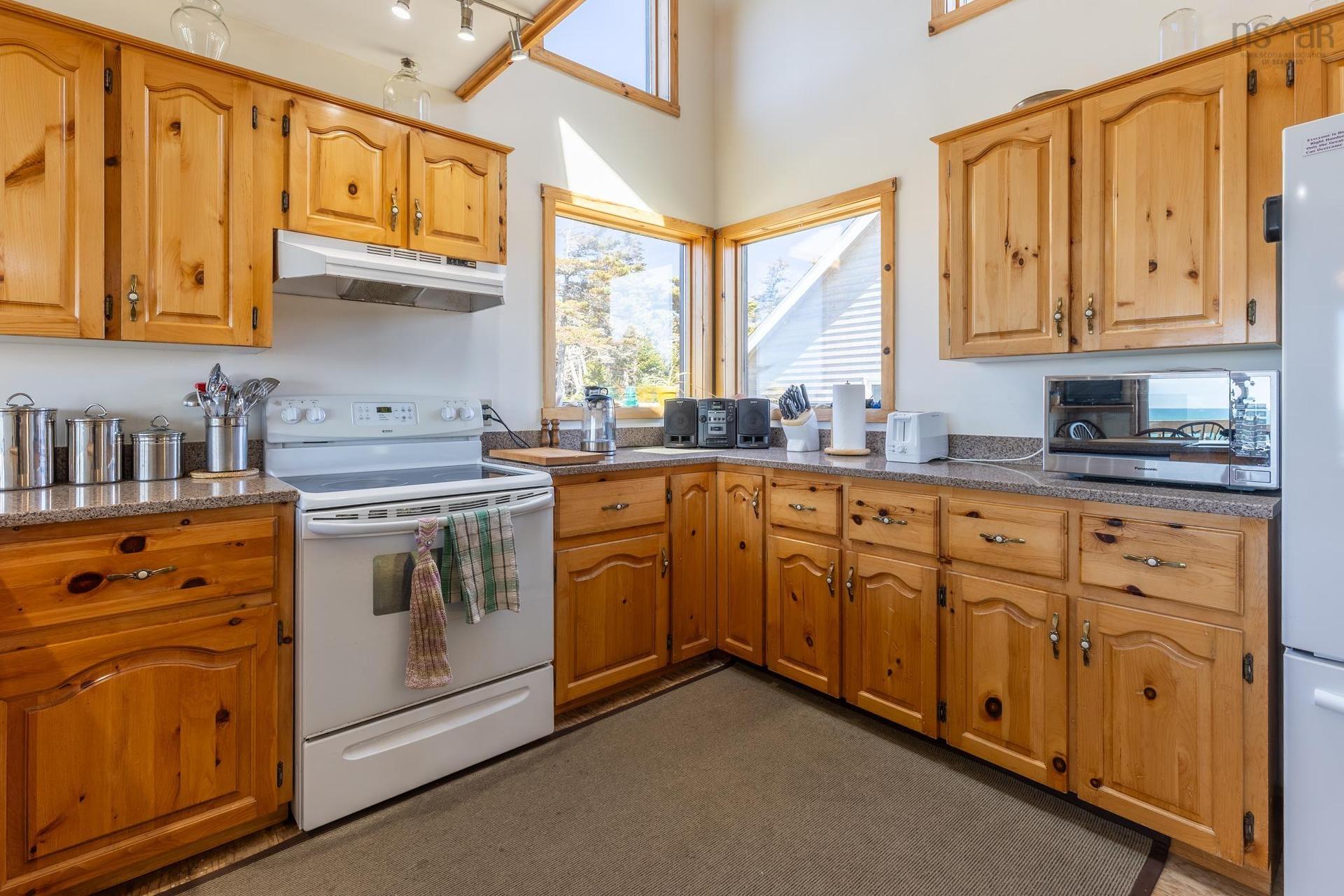 194 Thomas Road, Cape Forchu, NS - Indoor Photo Showing Kitchen