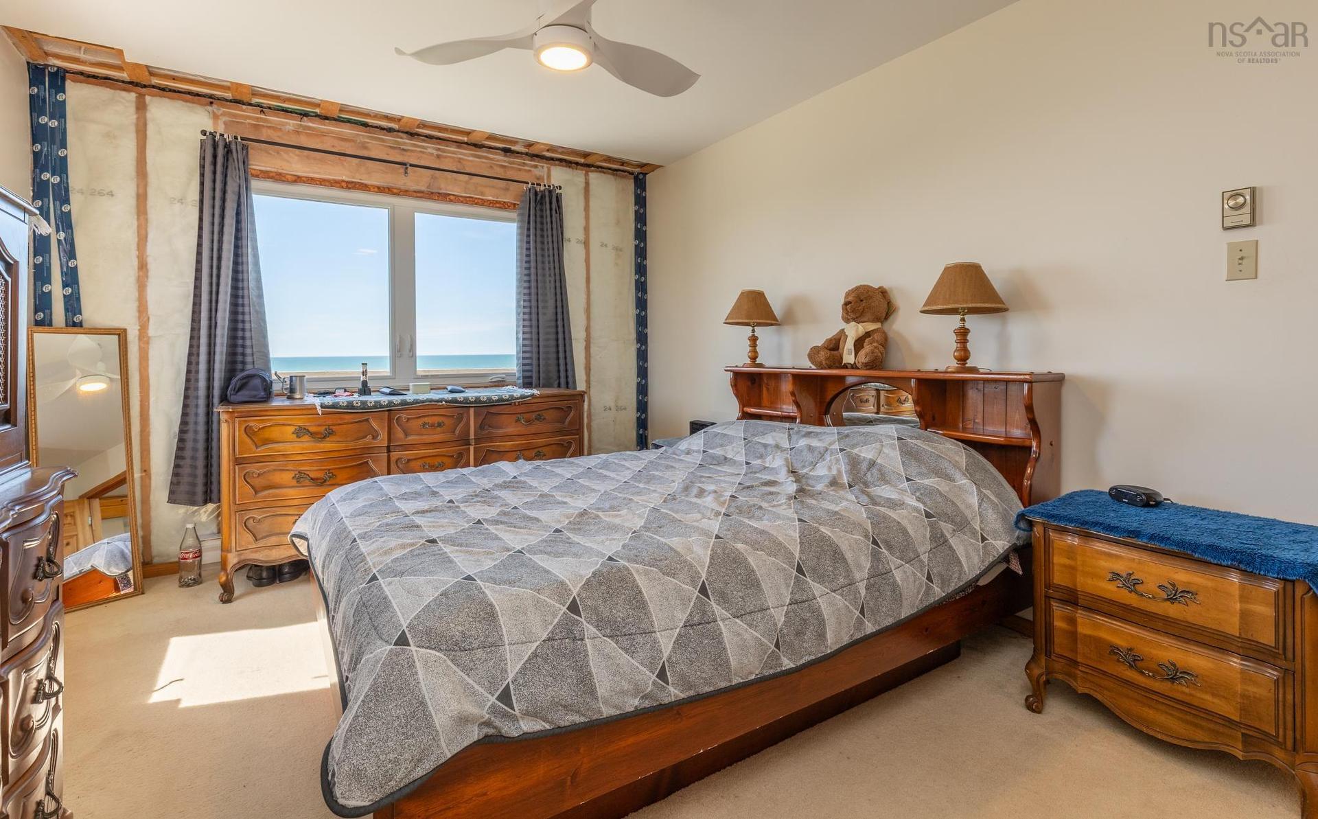 194 Thomas Road, Cape Forchu, NS - Indoor Photo Showing Bedroom