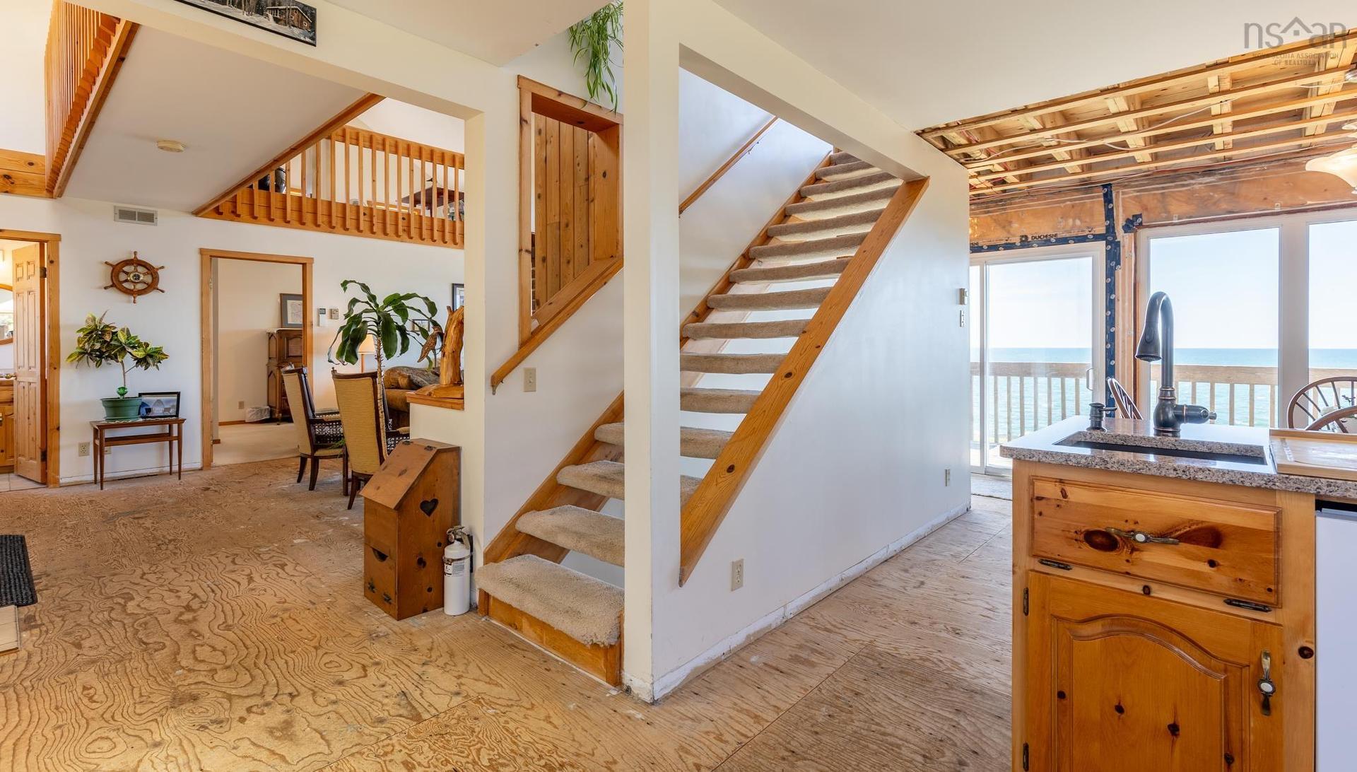 194 Thomas Road, Cape Forchu, NS - Indoor Photo Showing Other Room