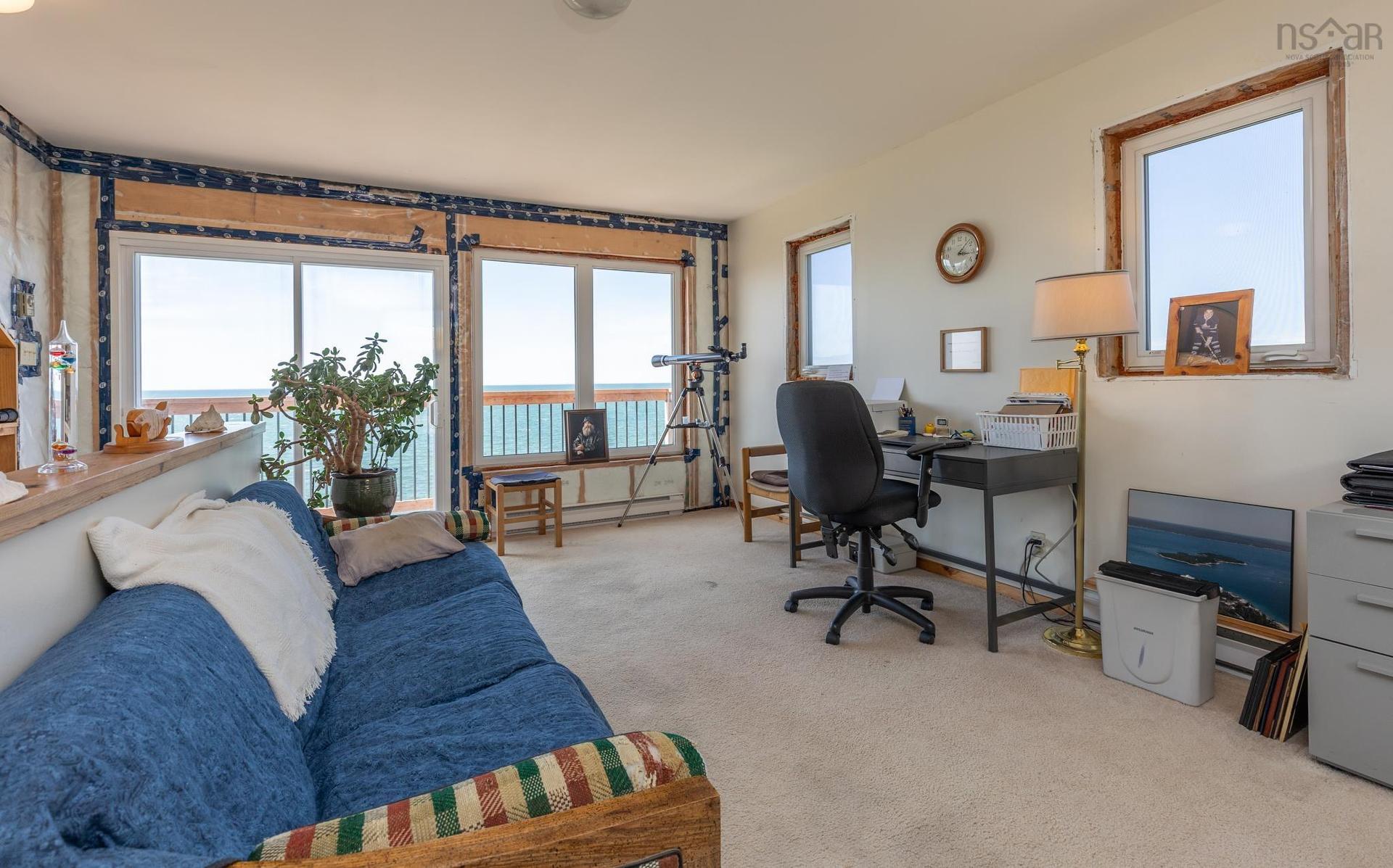 194 Thomas Road, Cape Forchu, NS - Indoor