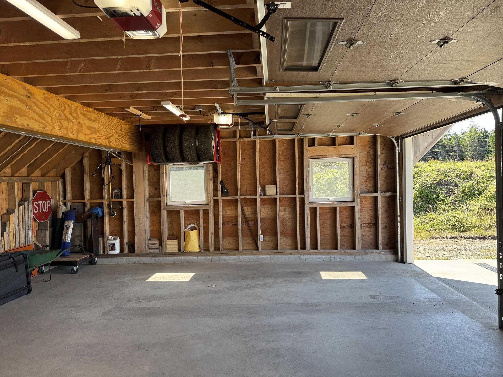 194 Thomas Road, Cape Forchu, NS - Indoor Photo Showing Garage