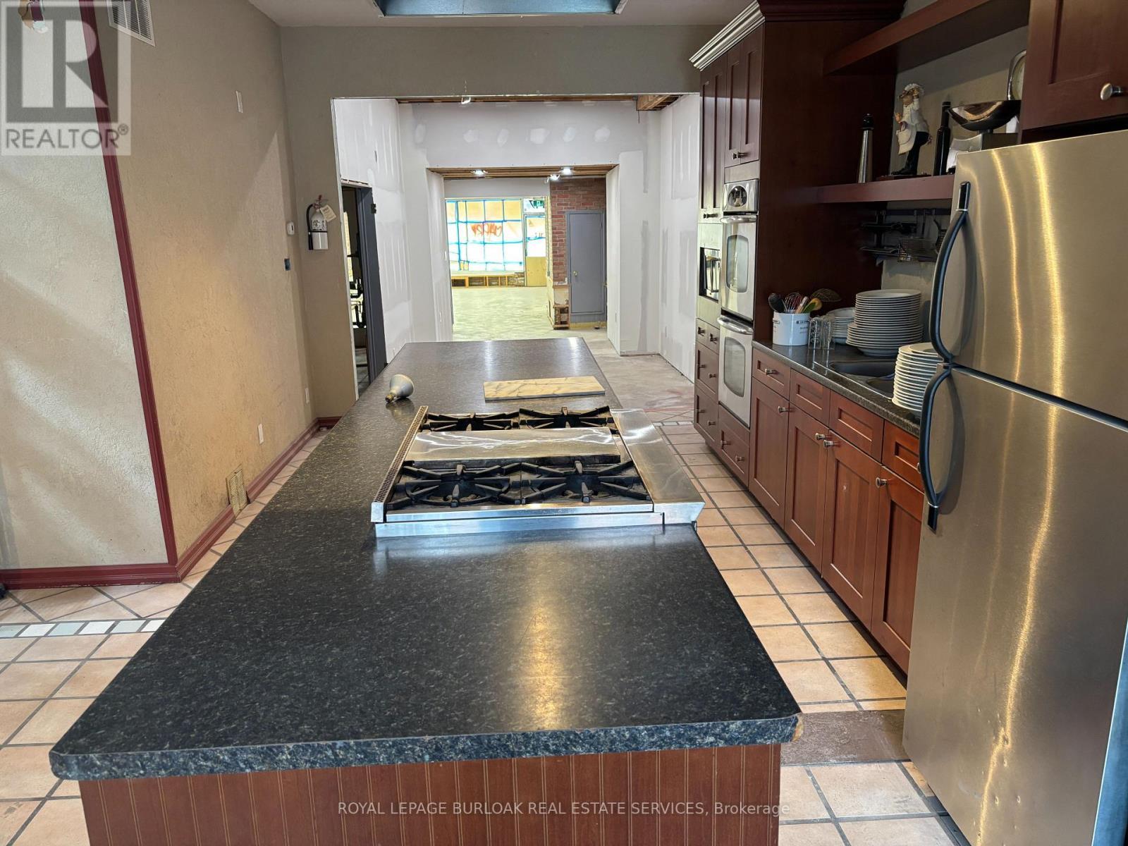 447 Brant Street, Burlington, ON