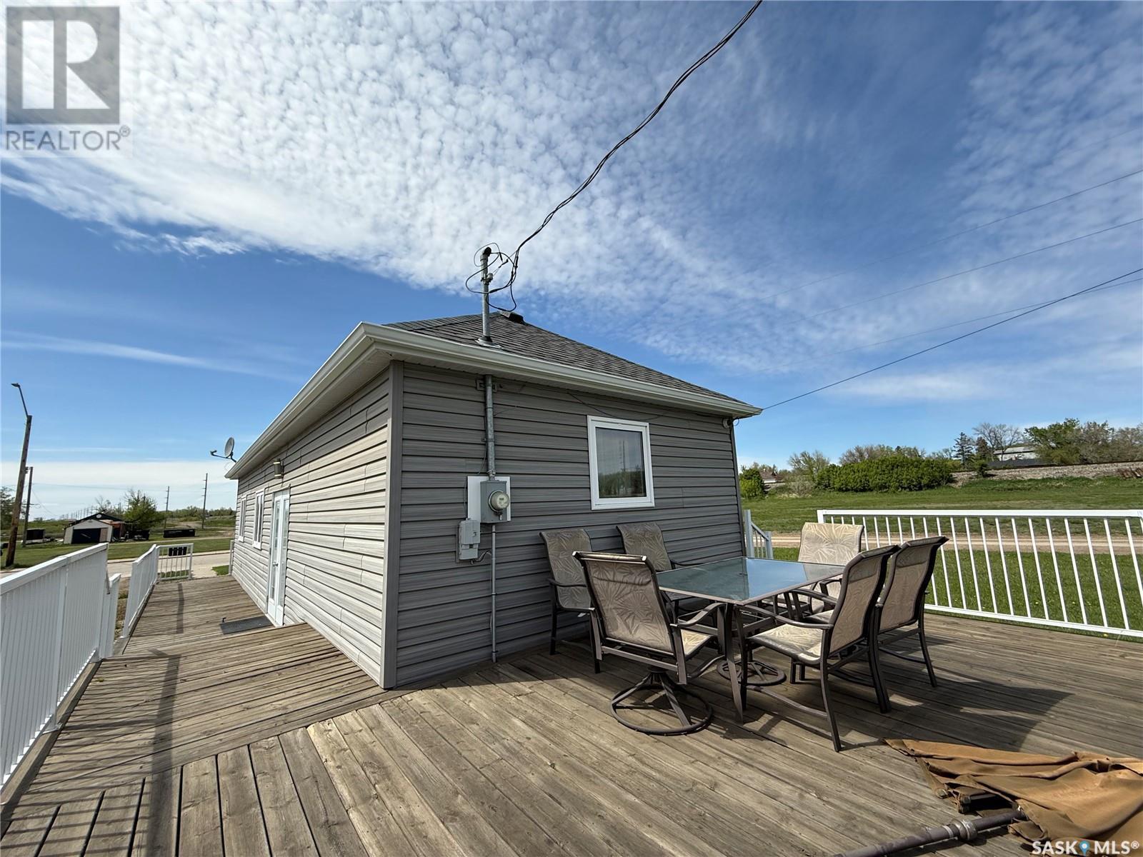 2009 Connaught Street, Regina, SK - Outdoor With Deck Patio Veranda With Exterior